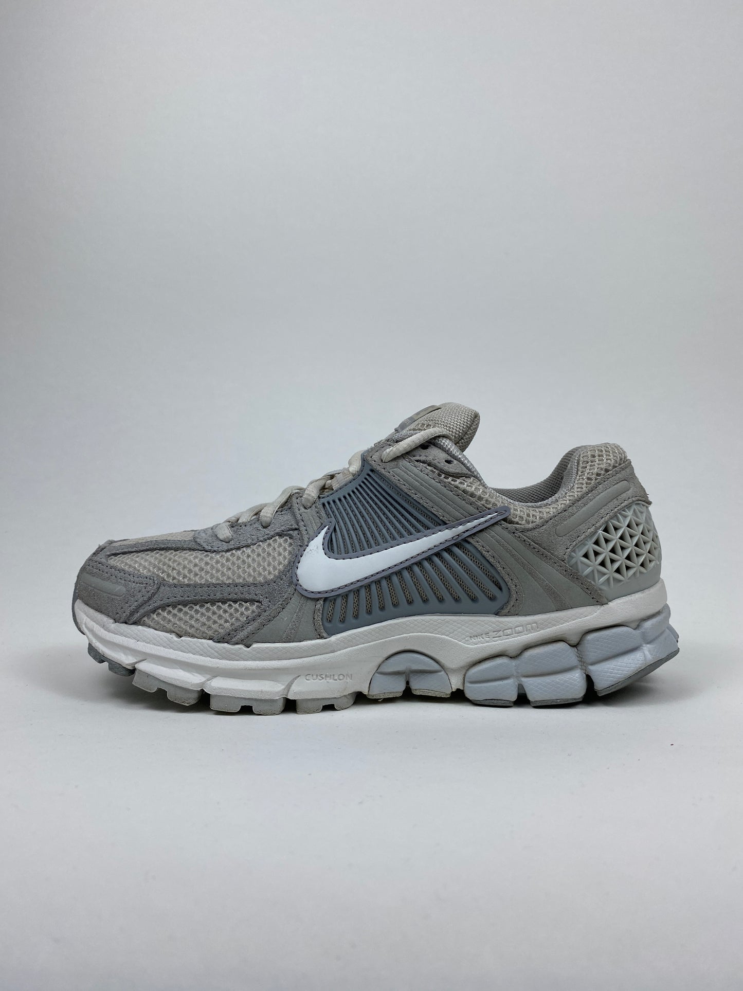 Nike Zoom Vomero 5 Pure Platinum Platinum Tint Wolf Grey Summit White (Taille 37,5)