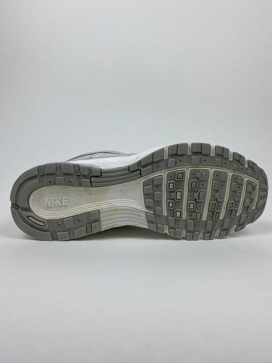 Nike P-6000 SE Summit White Vast Grey Wolf Grey (Taille 43)