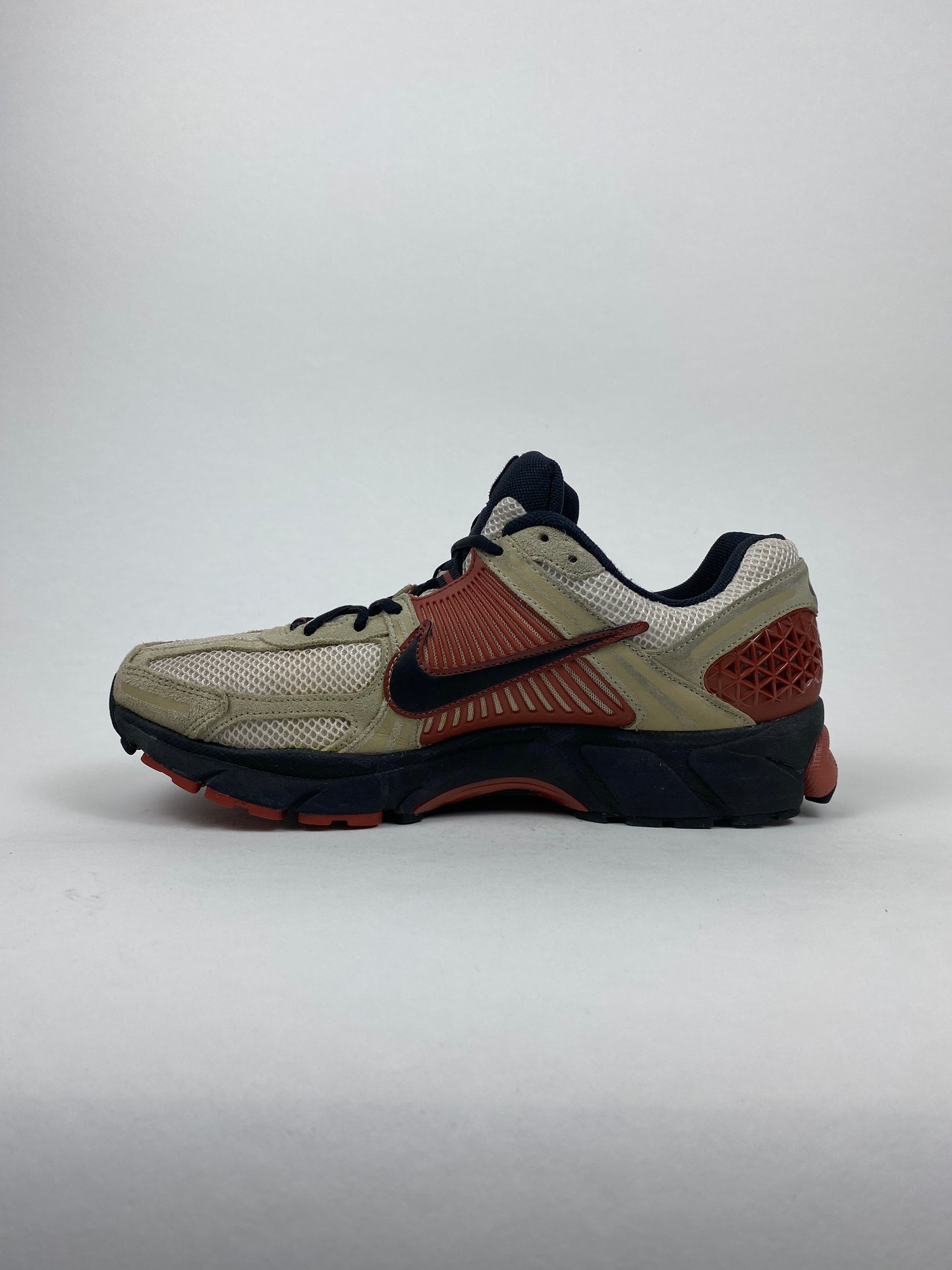 Nike Zoom Vomero 5 Desert Khaki (Taille 45)