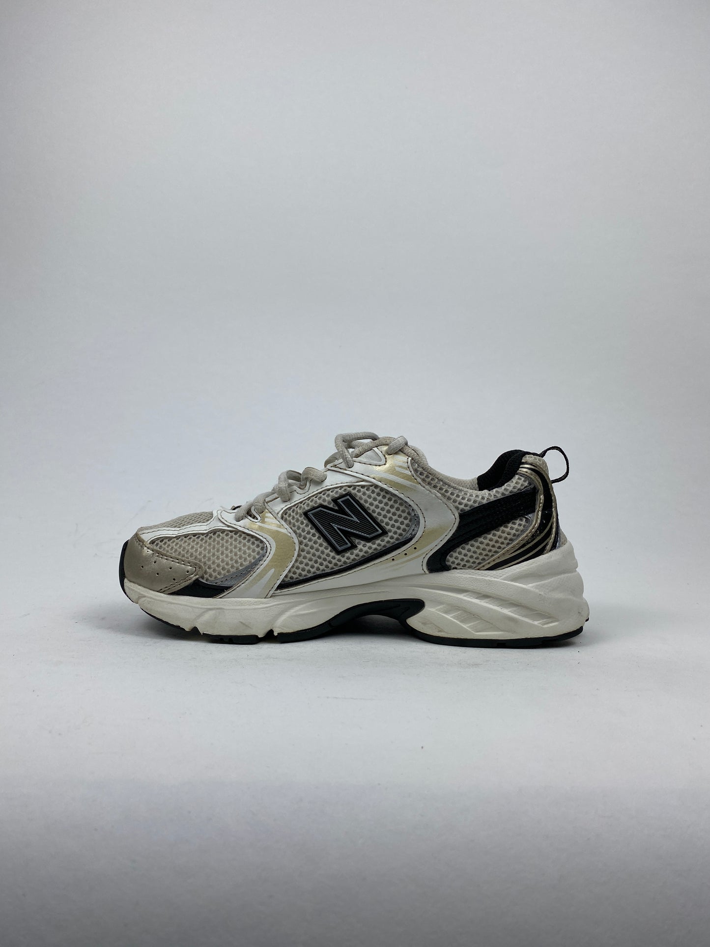 New Balance 530 White Light Gold Metallic (Taille 36)