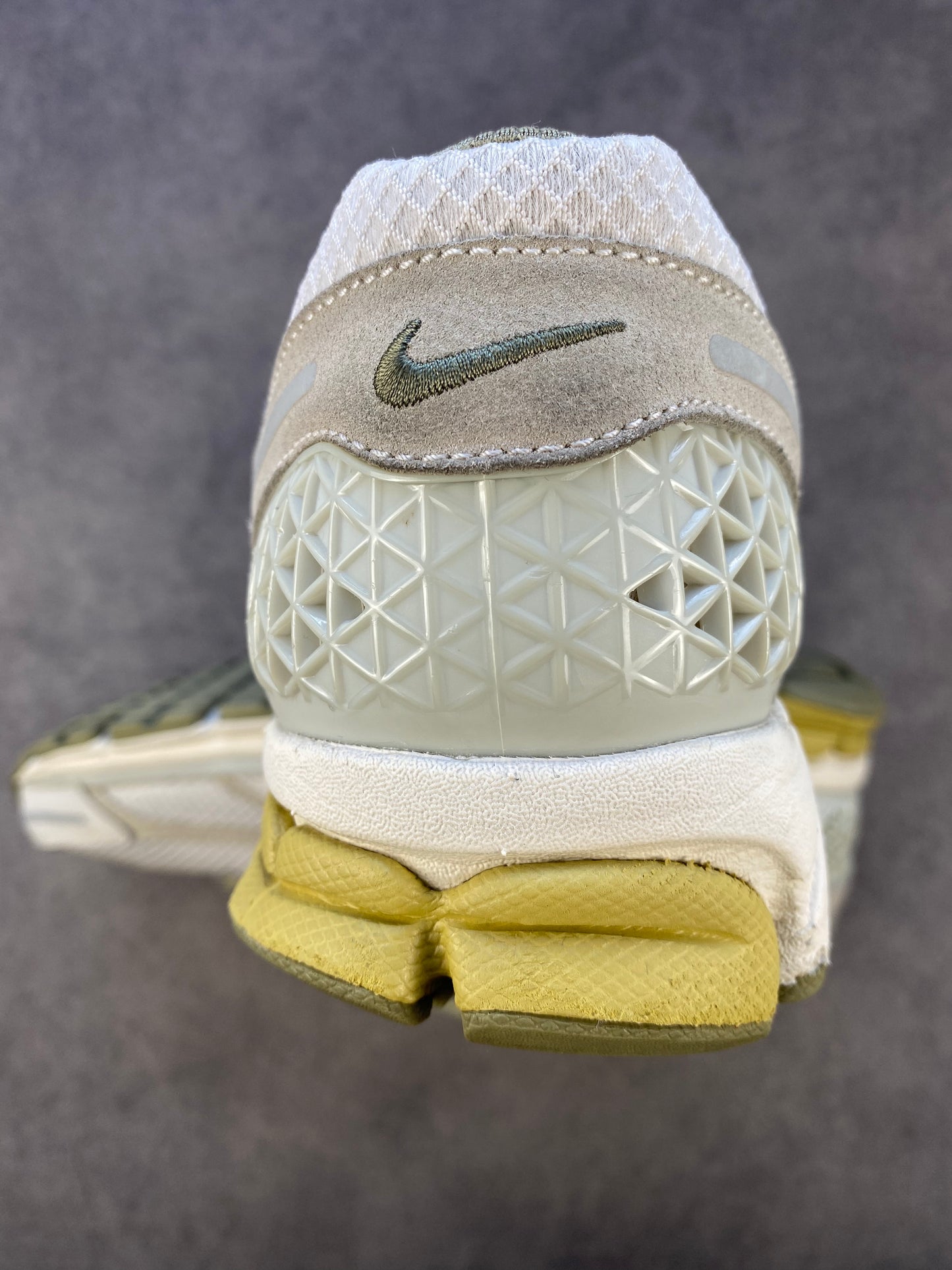 Nike Zoom Vomero 5 SP Light Bone Neutral Olive