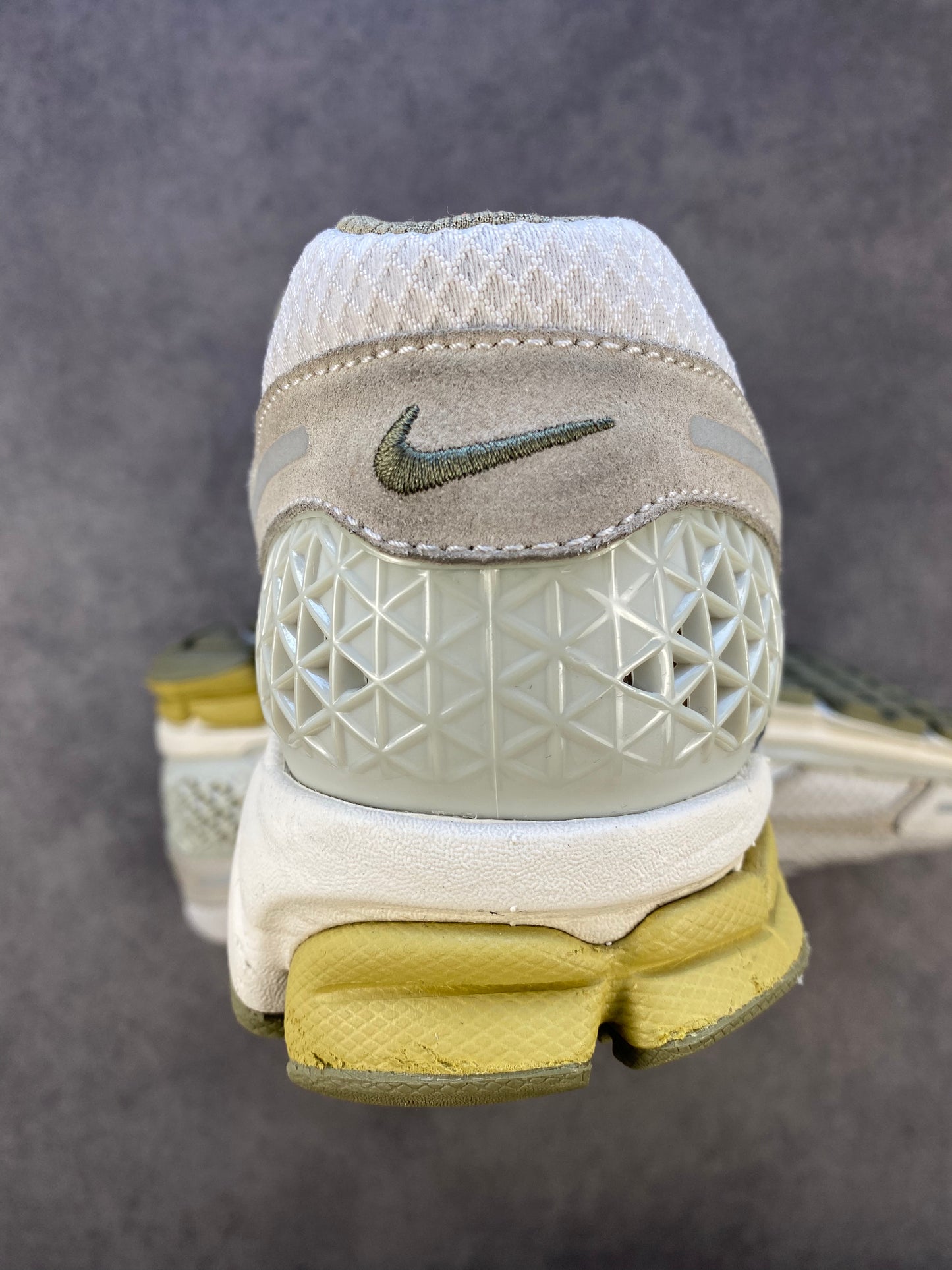 Nike Zoom Vomero 5 SP Light Bone Neutral Olive