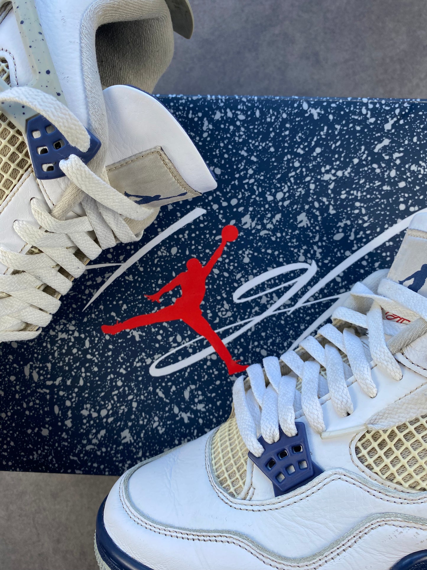 Jordan 4 Retro Midnight Navy
