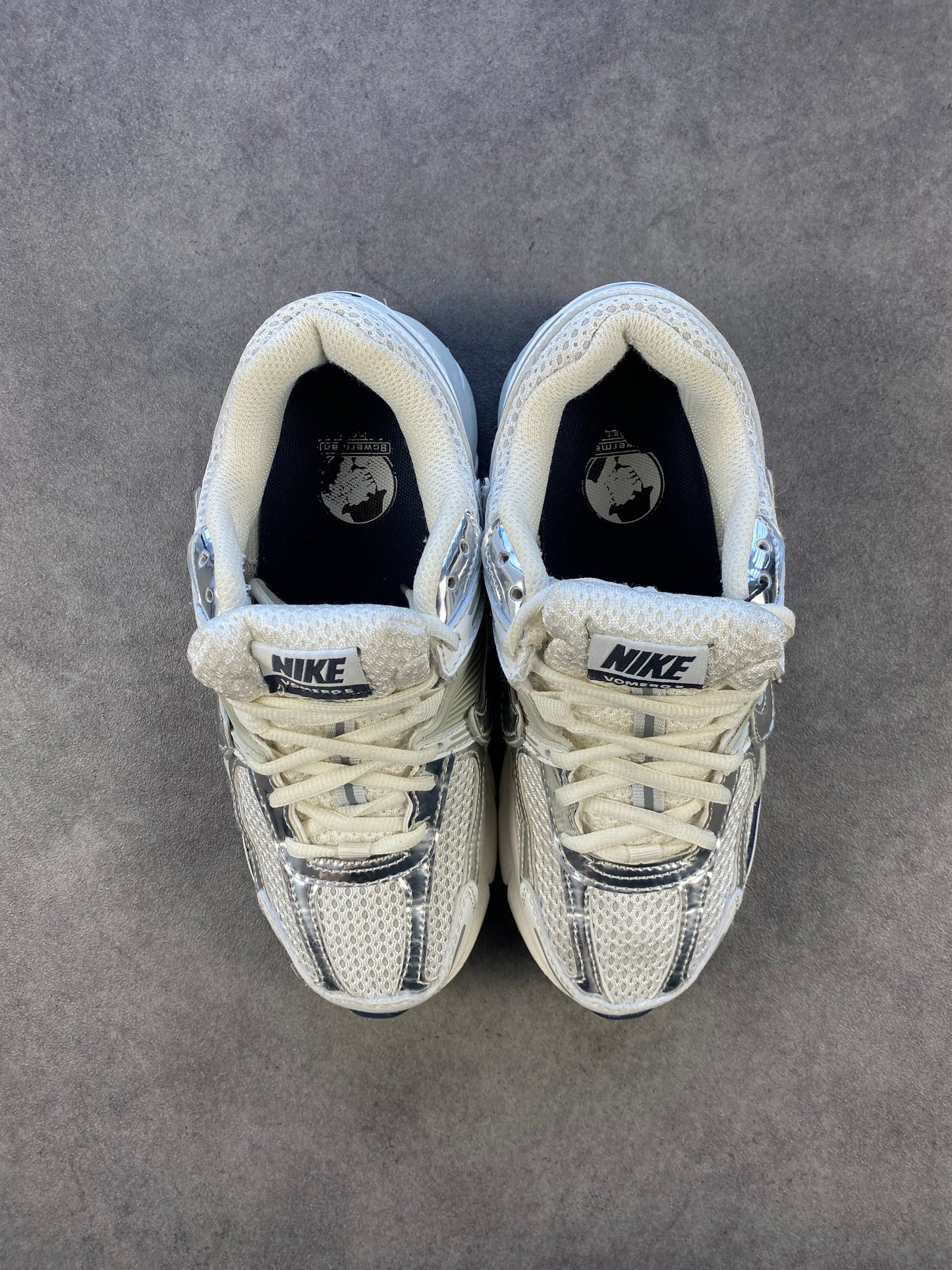 Nike Zoom Vomero 5 Photon Dust