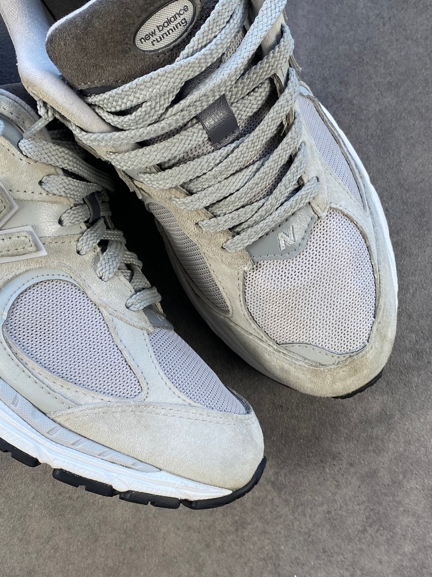 New Balance 2002R Light Dark Grey