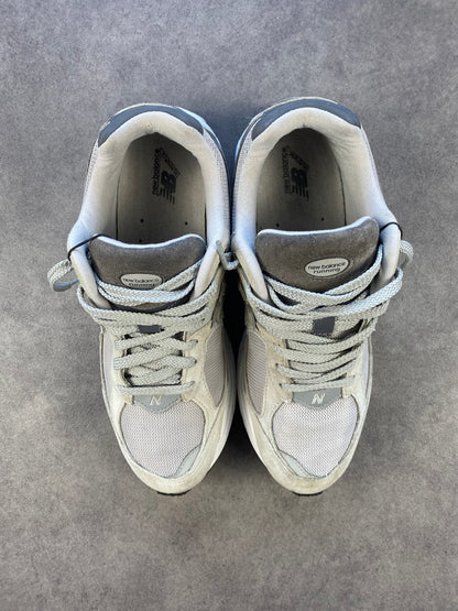 New Balance 2002R Light Dark Grey