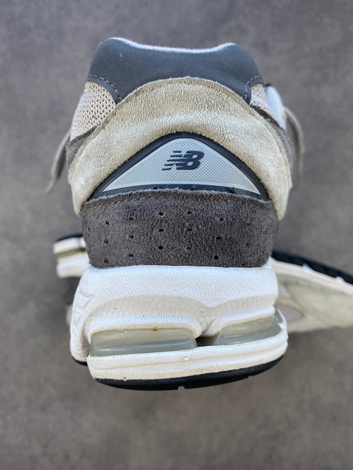 New Balance 2002R Light Dark Grey