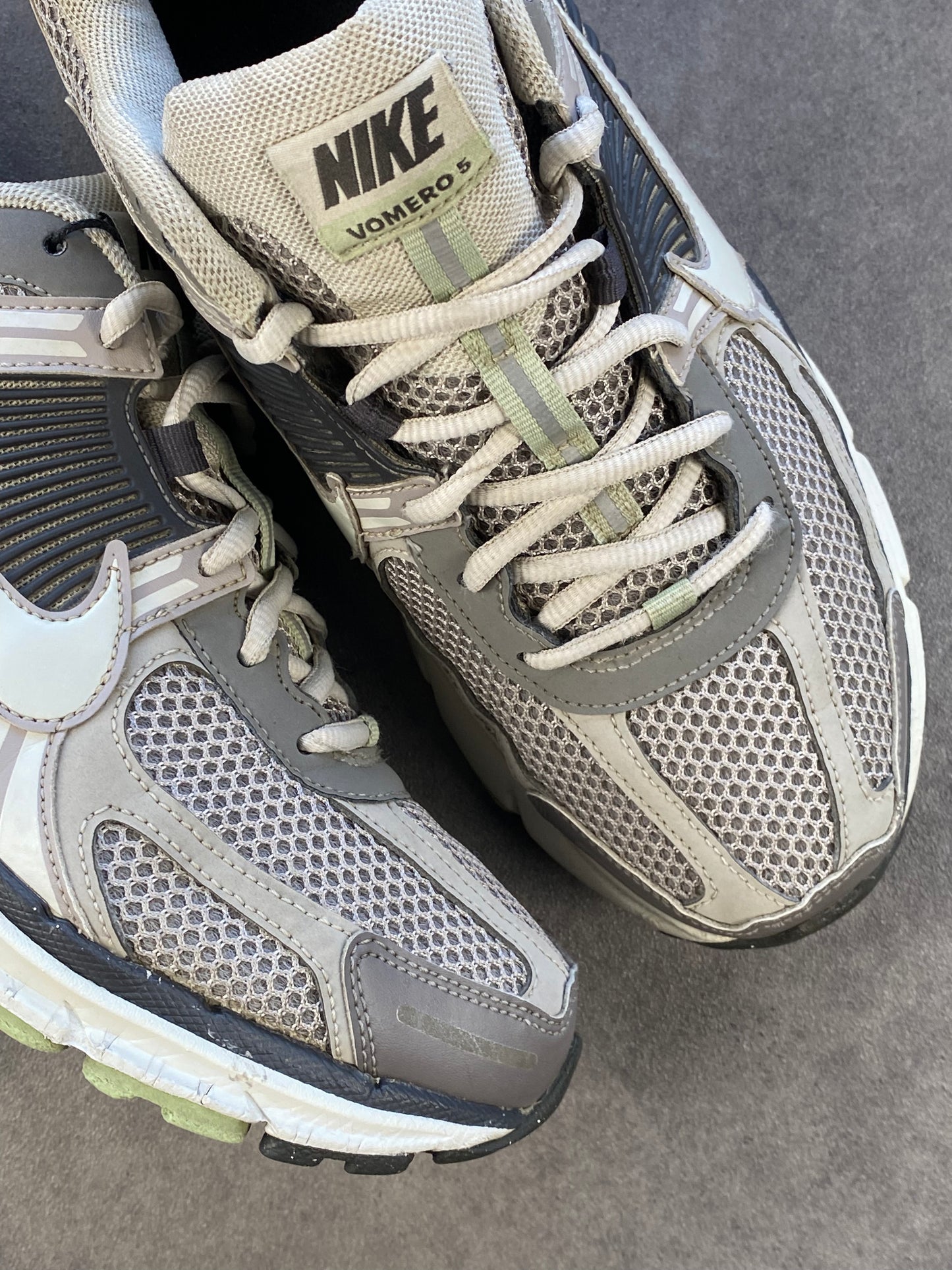 Nike Zoom Vomero 5 Cobblestone Flat Pewter