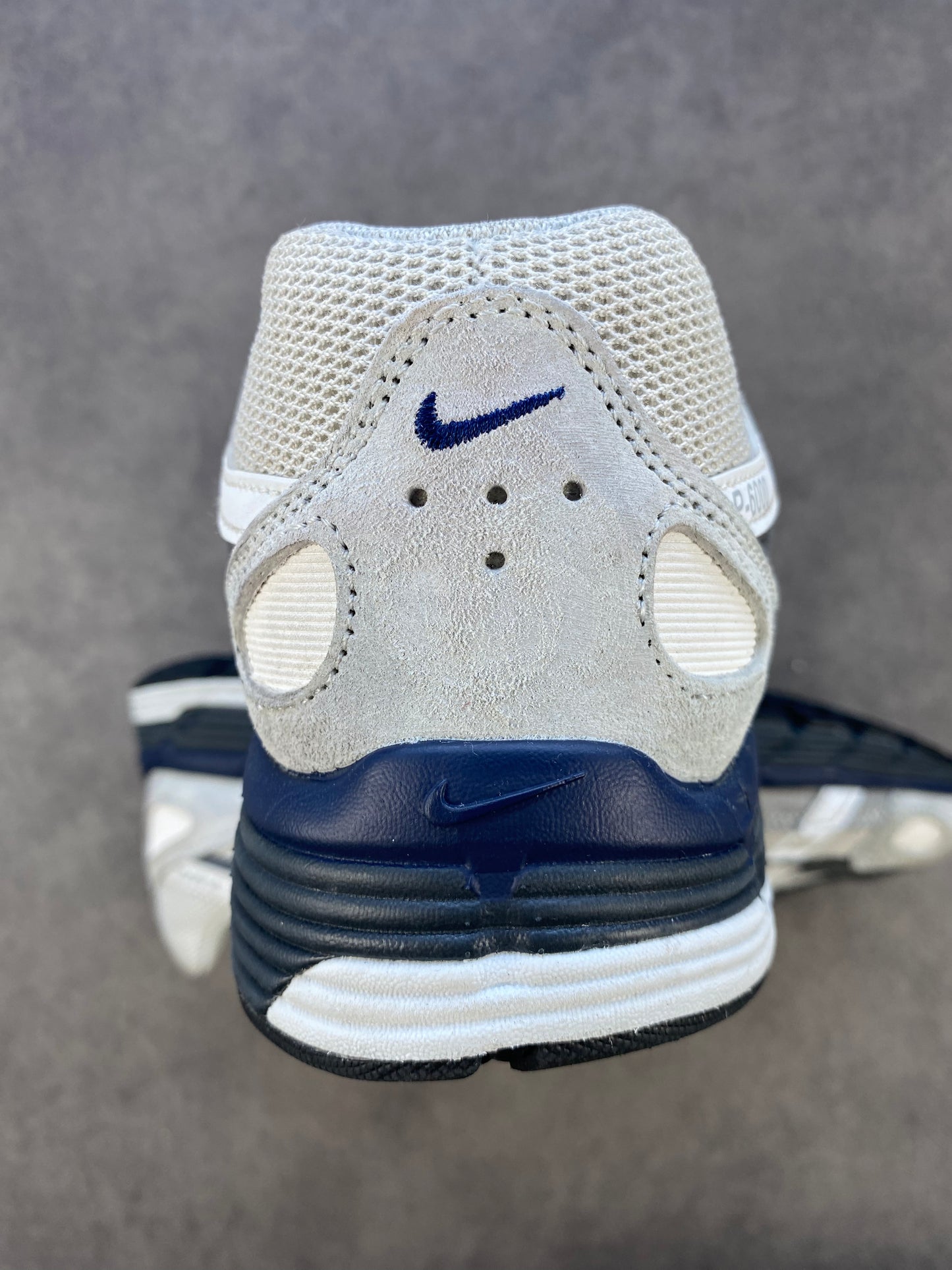 Nike P-6000 Photon Dust Anthracite