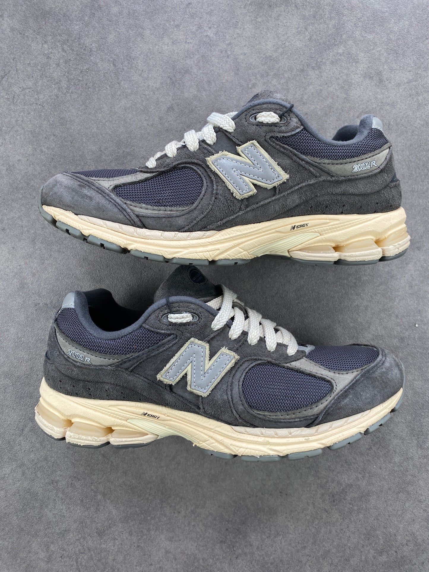 New Balance 2002R Black Dark Grey
