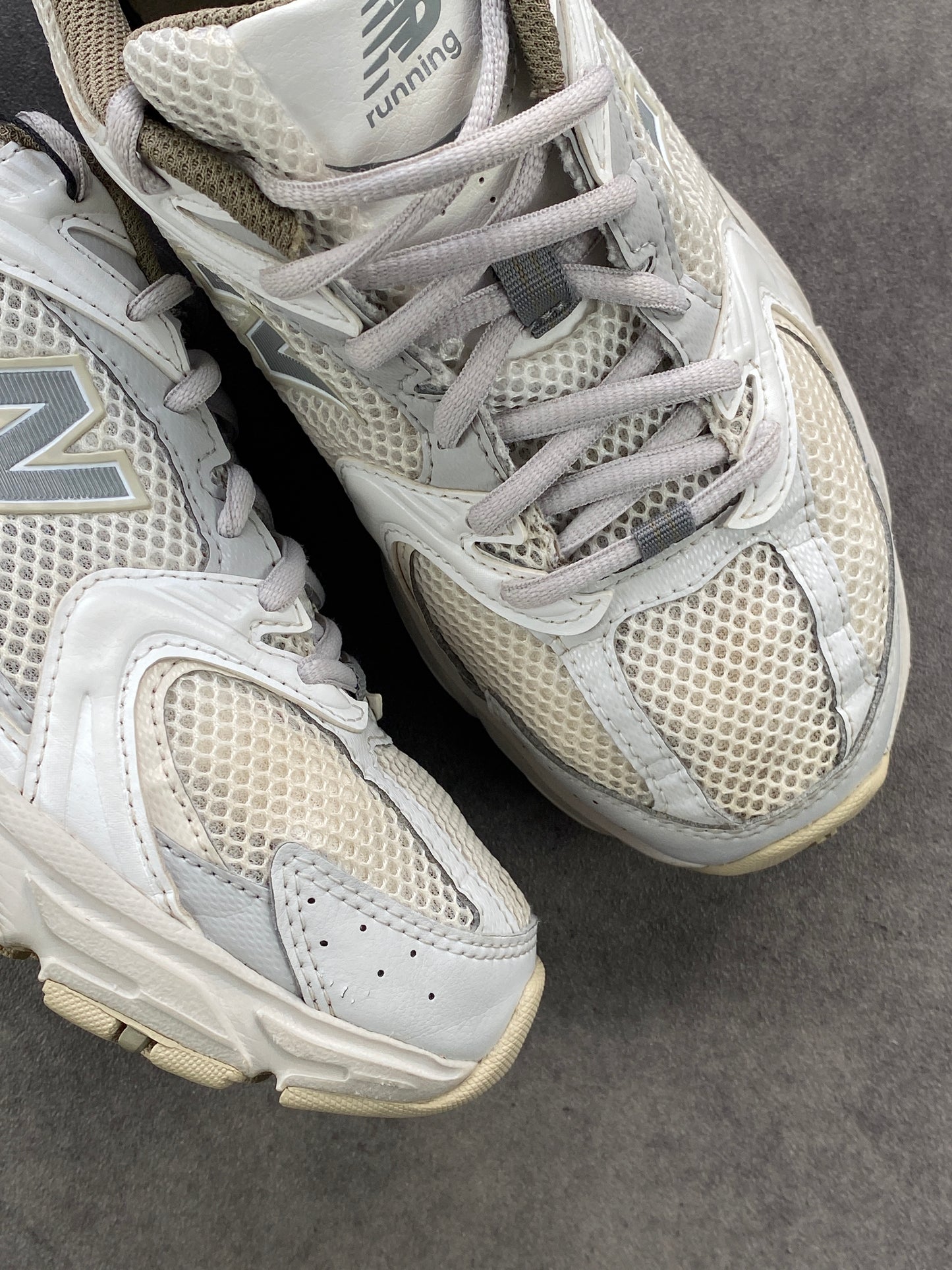 New Balance 530 Grey Matter Moonbeam