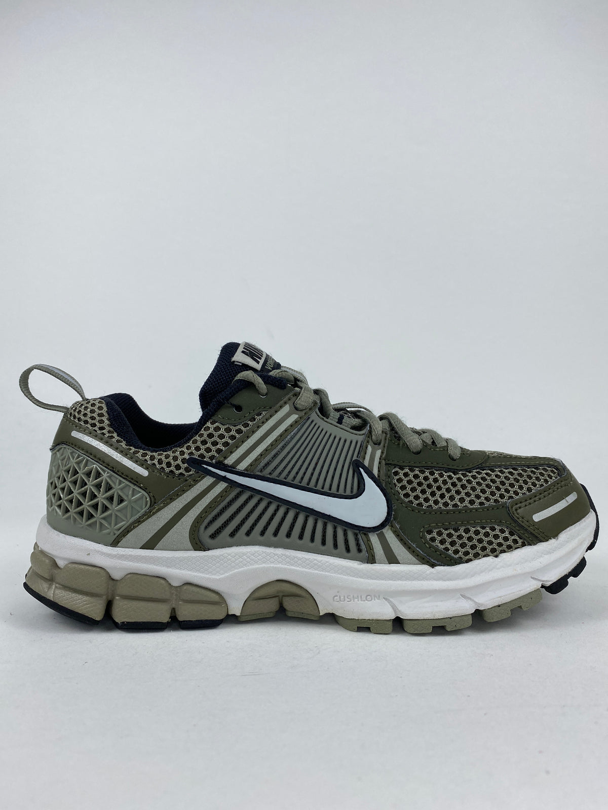 Nike Zoom Vomero 5 Cargo Khaki Light Army (Taille 36,5)
