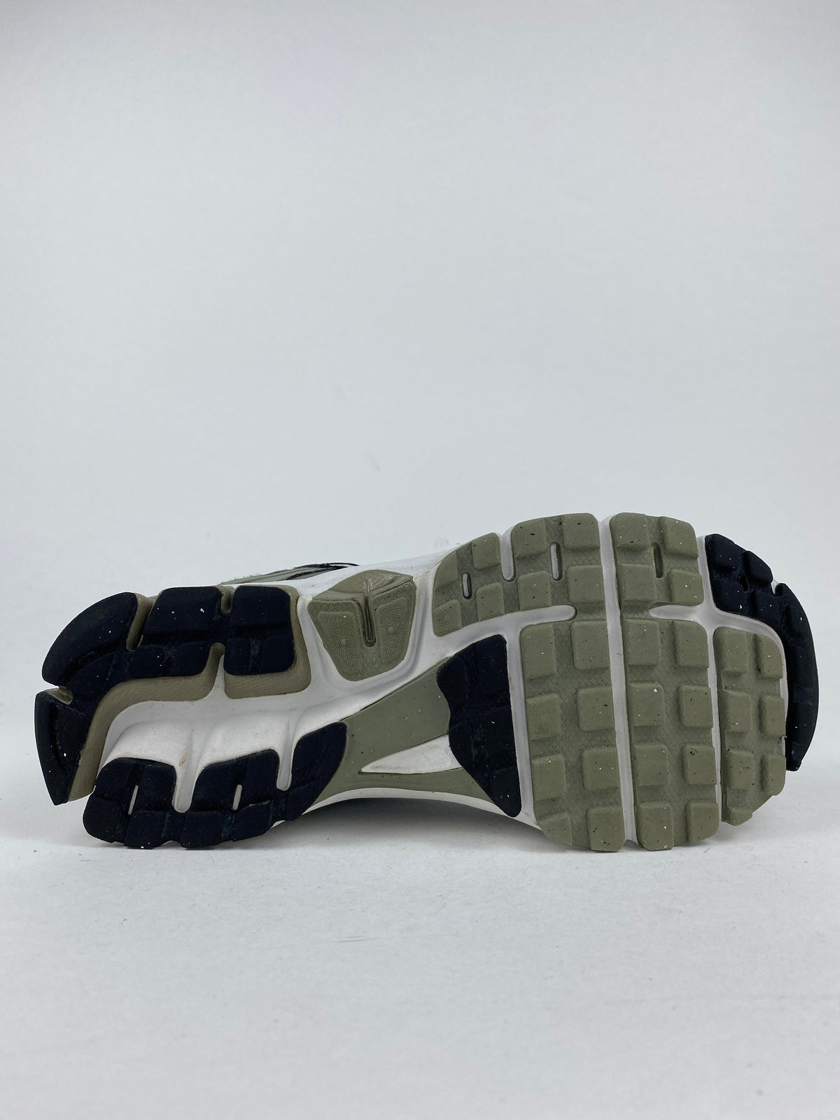 Nike Zoom Vomero 5 Cargo Khaki Light Army (Taille 36,5)