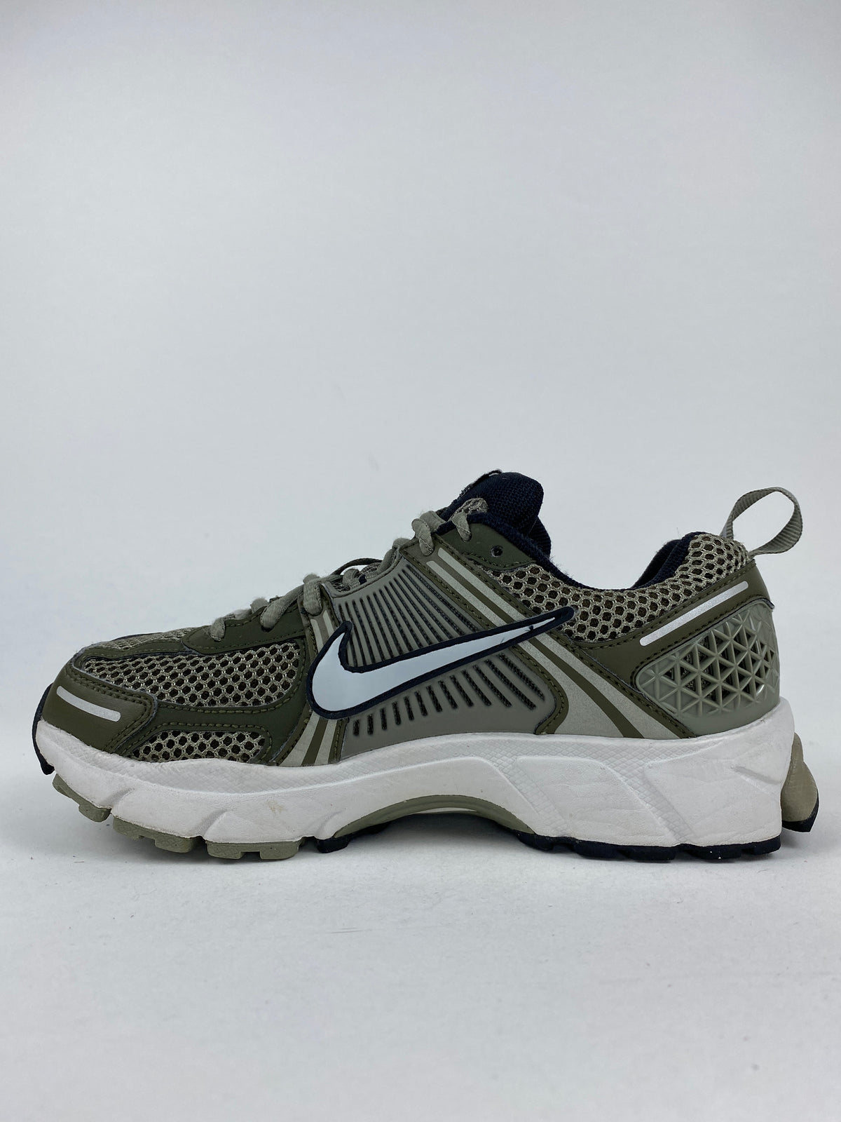 Nike Zoom Vomero 5 Cargo Khaki Light Army (Taille 36,5)