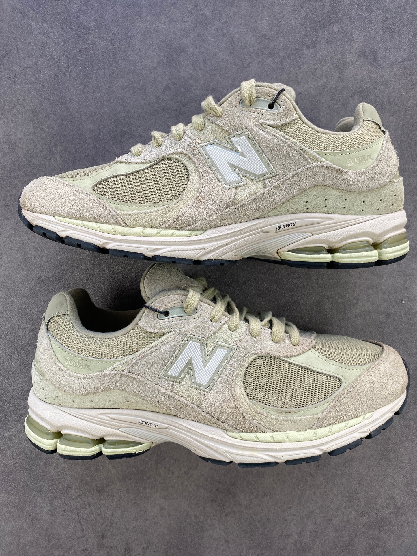 Asos Exclusive New Balance 2002R Light Green