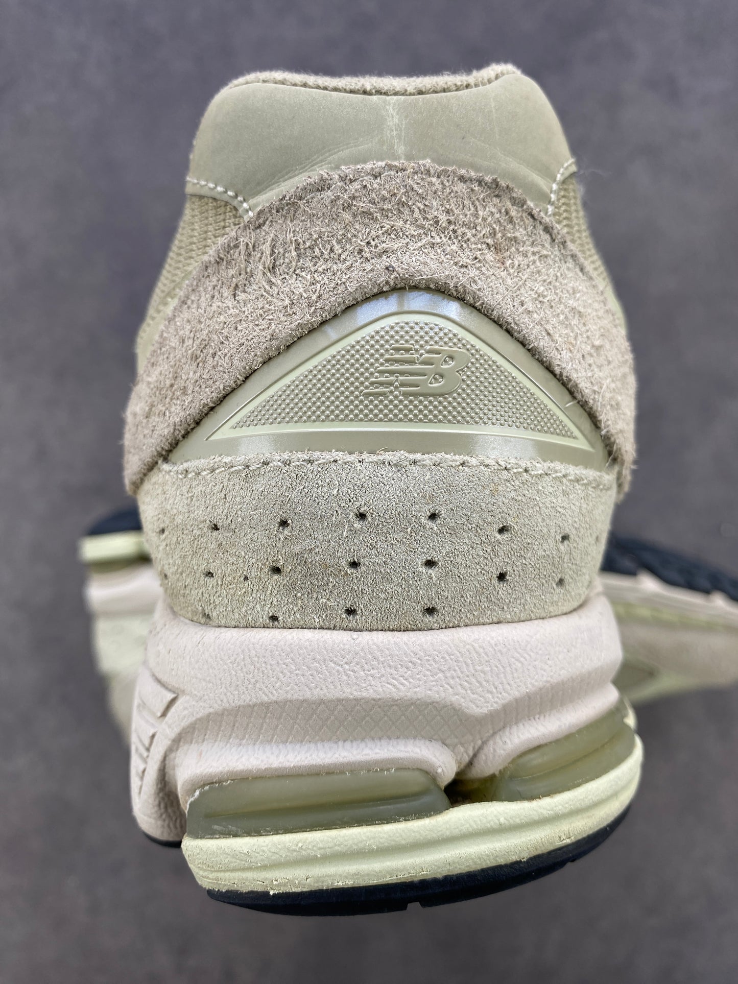 Asos Exclusive New Balance 2002R Light Green