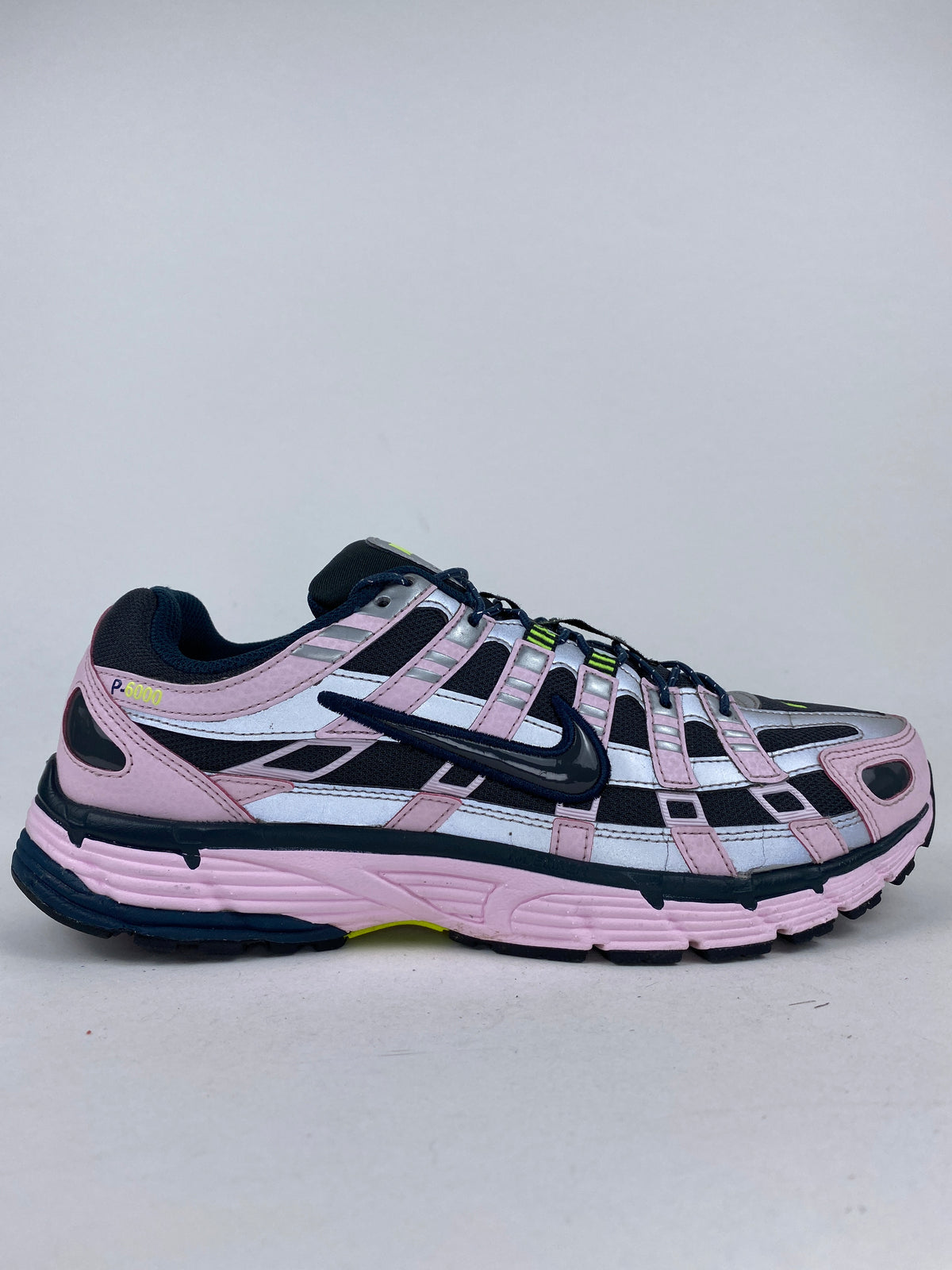 Nike P-6000Pink Foam Armory Navy (Taille 42)