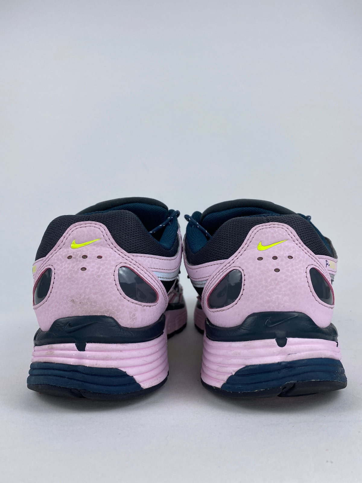 Nike P-6000Pink Foam Armory Navy (Taille 42)