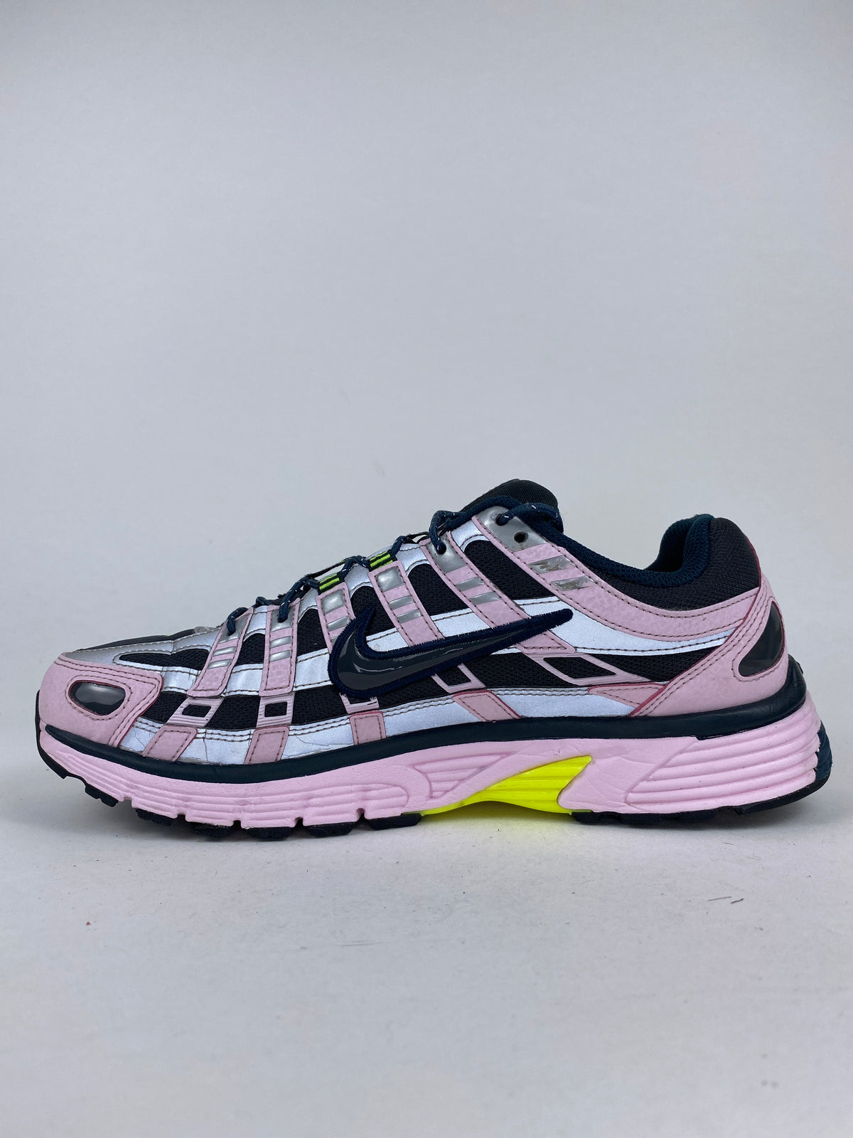 Nike P-6000Pink Foam Armory Navy (Taille 42)