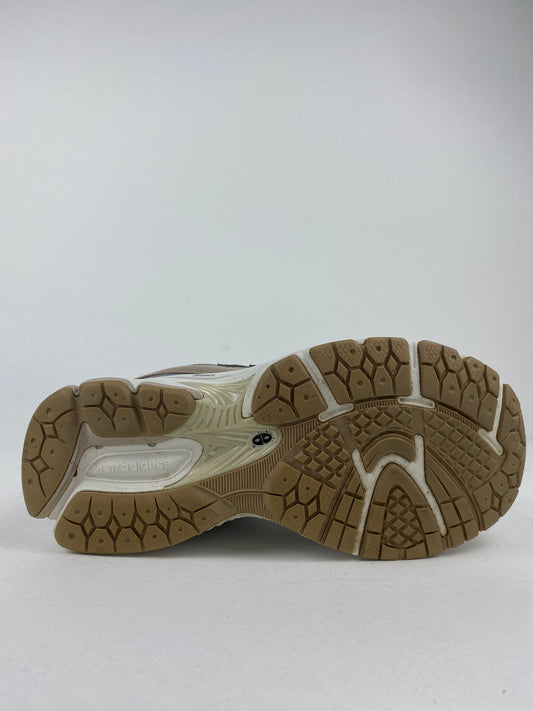 New Balance 2002R Timberwolf Mushroom (Taille 37)