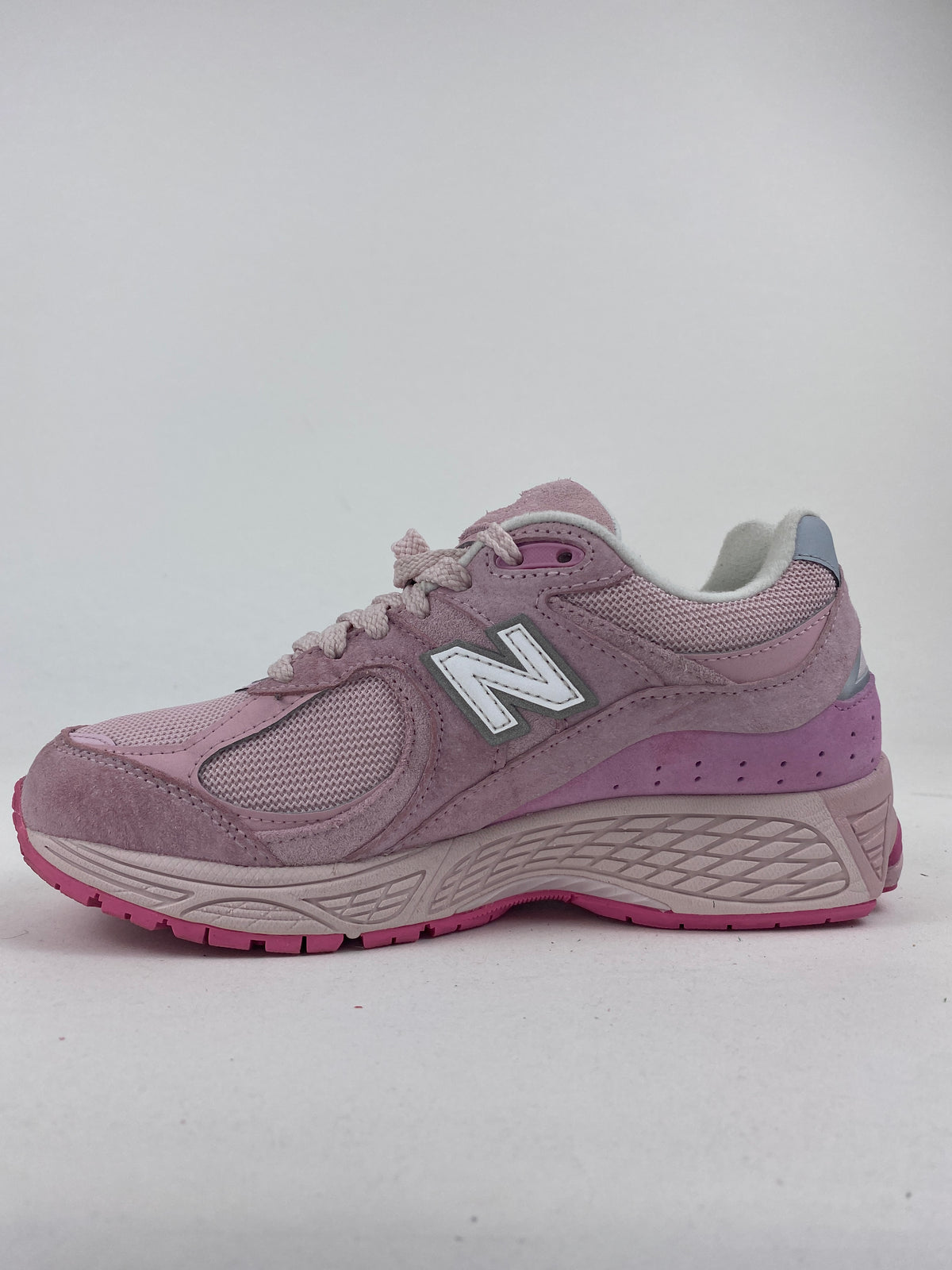 New Balance 2002R Rose (Taille 36)