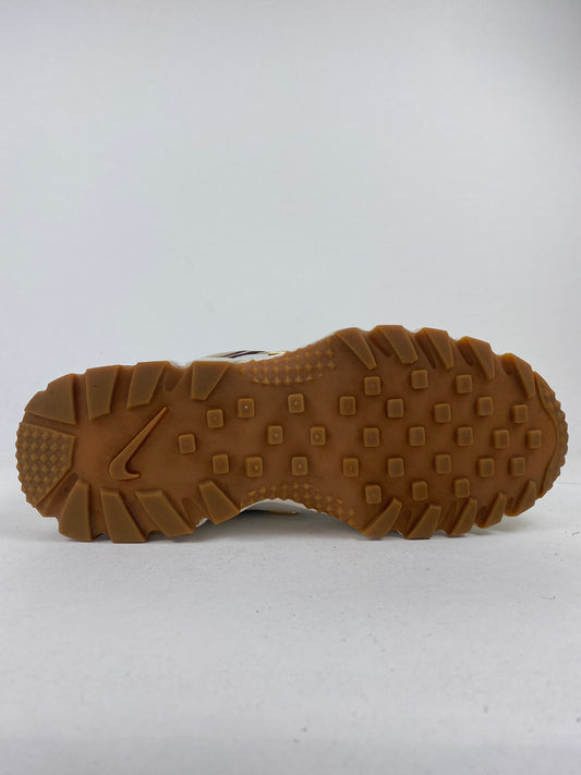 Nike Air Humara LX Jacquemus Light Bone Gold (Taille 42,5)