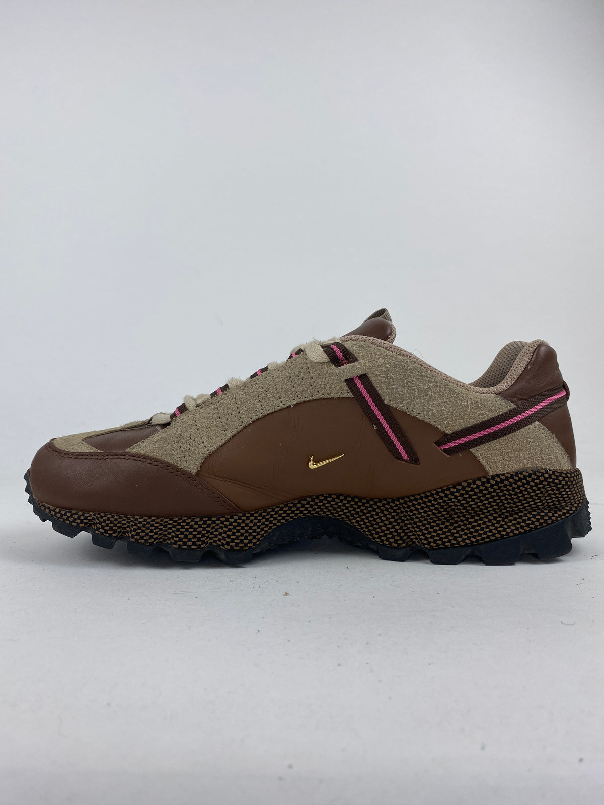 Nike Air Humara LX Jacquemus Ale Brown Gold (Taille 42,5)