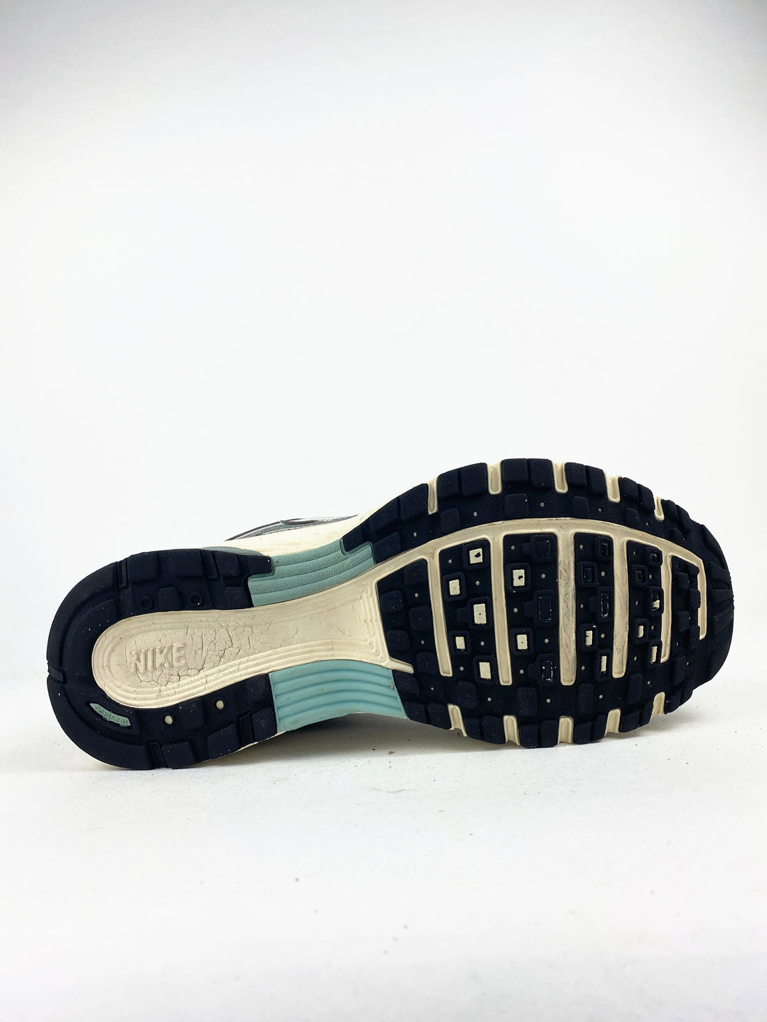 Nike P-6000 Flat Pewter