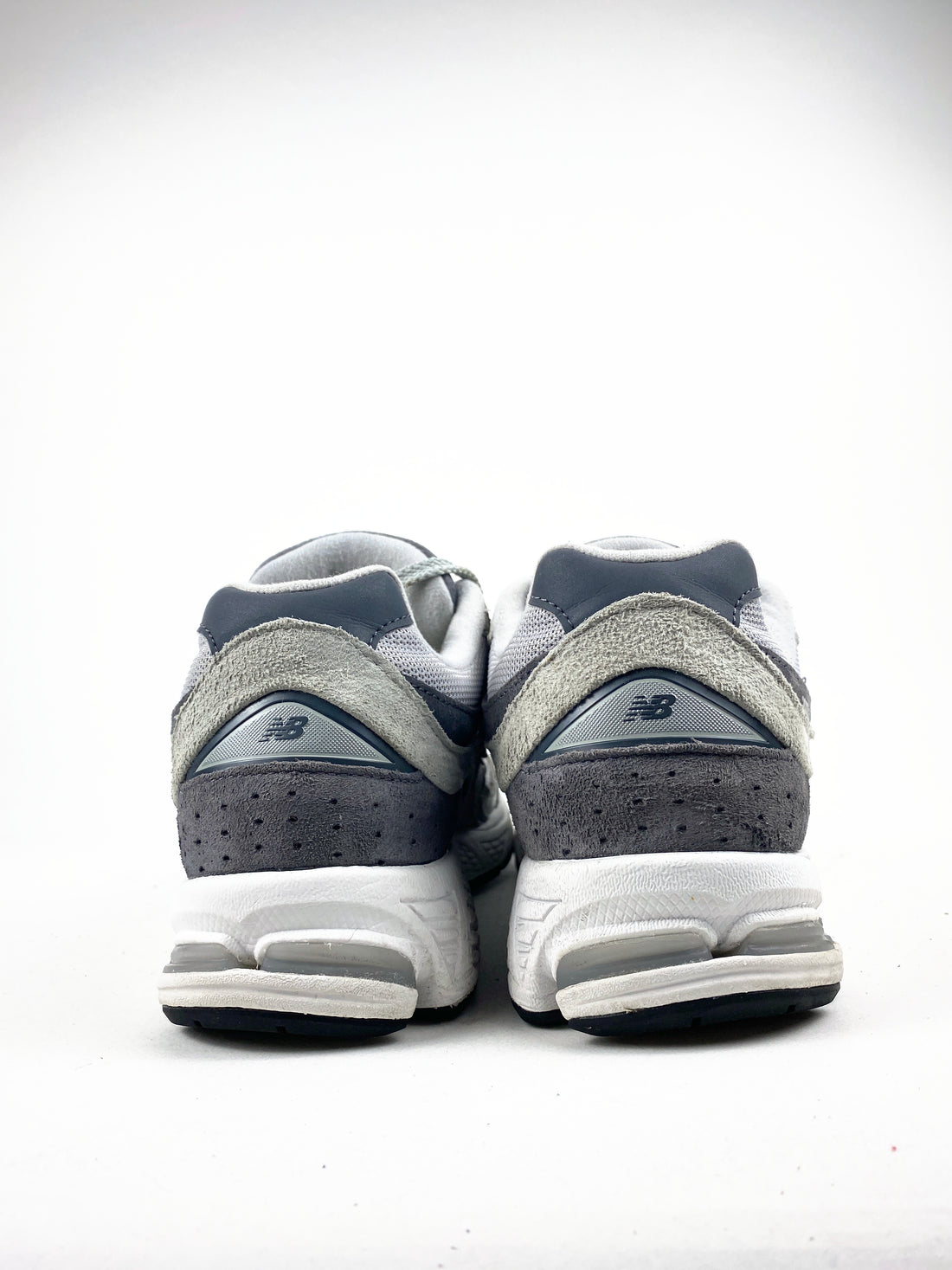 New Balance 2002R Light Dark Grey