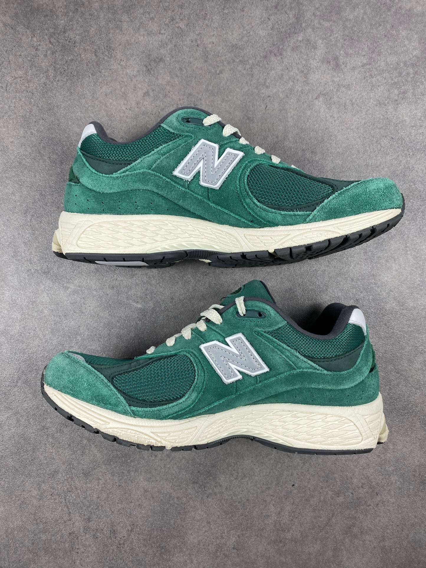 New Balance 2002R Nightwatch Green