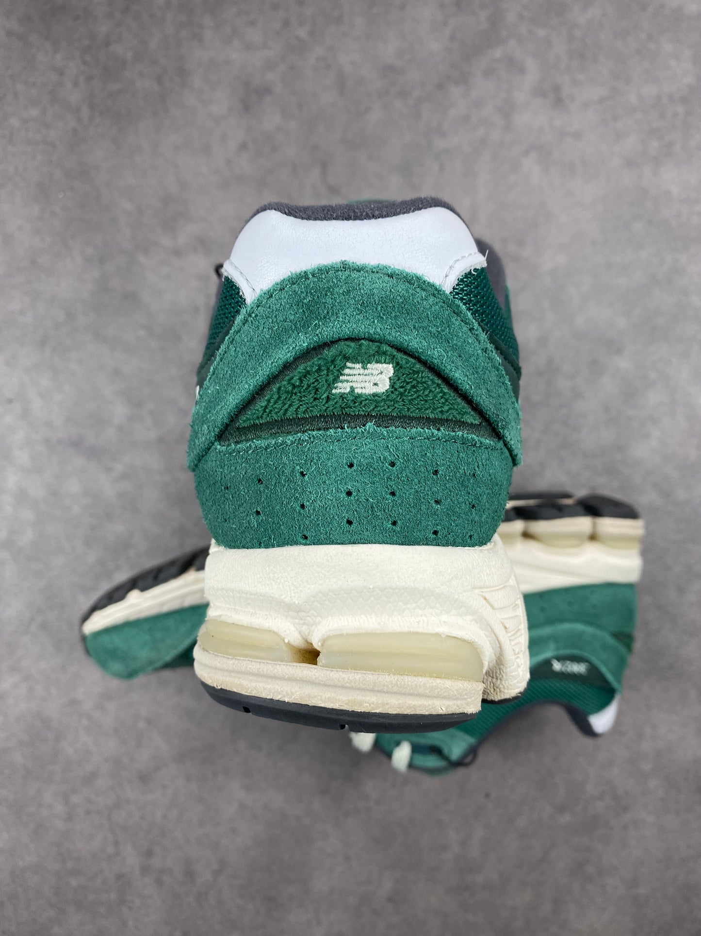 New Balance 2002R Nightwatch Green