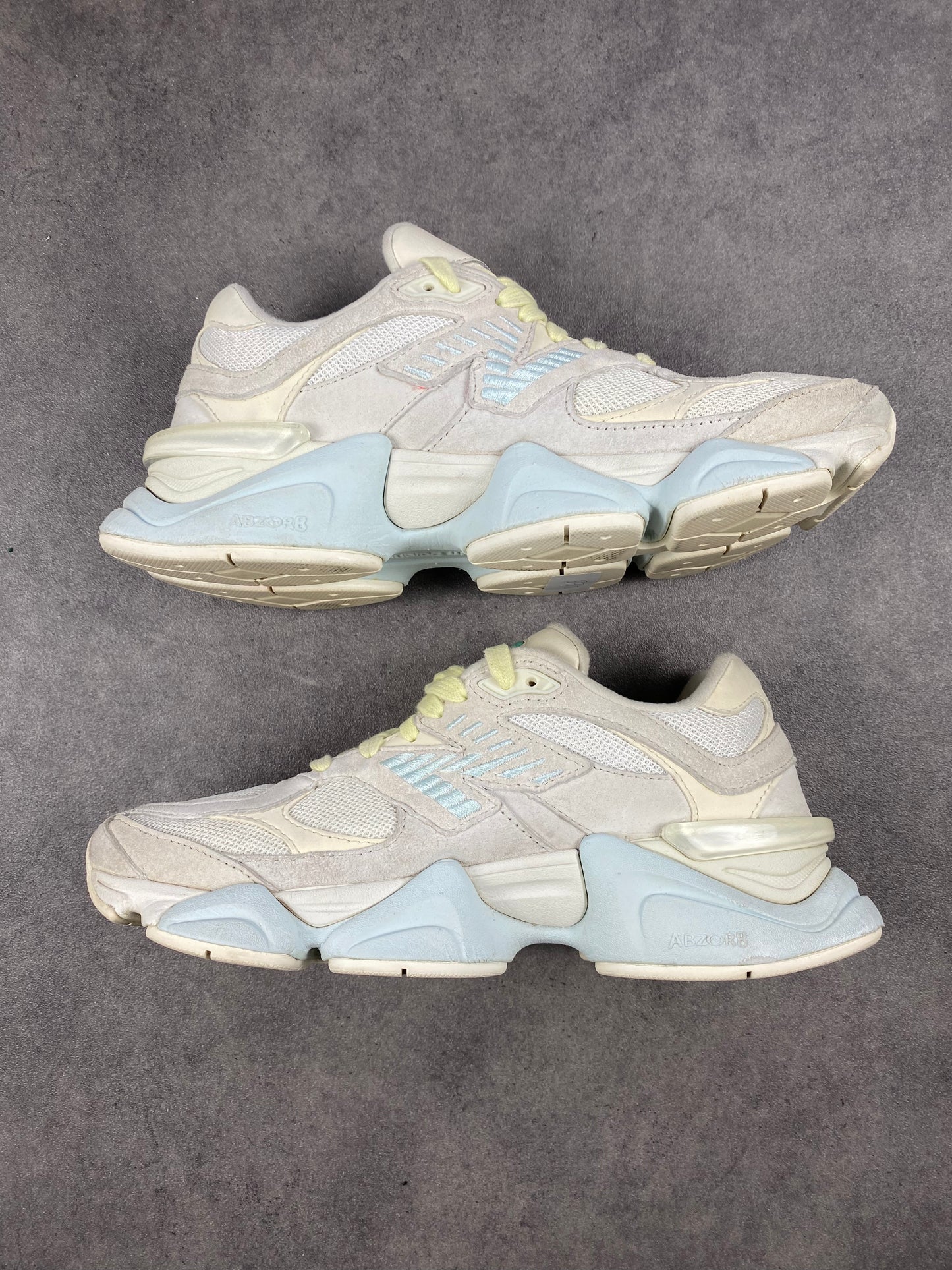 New Balance 9060 Linen