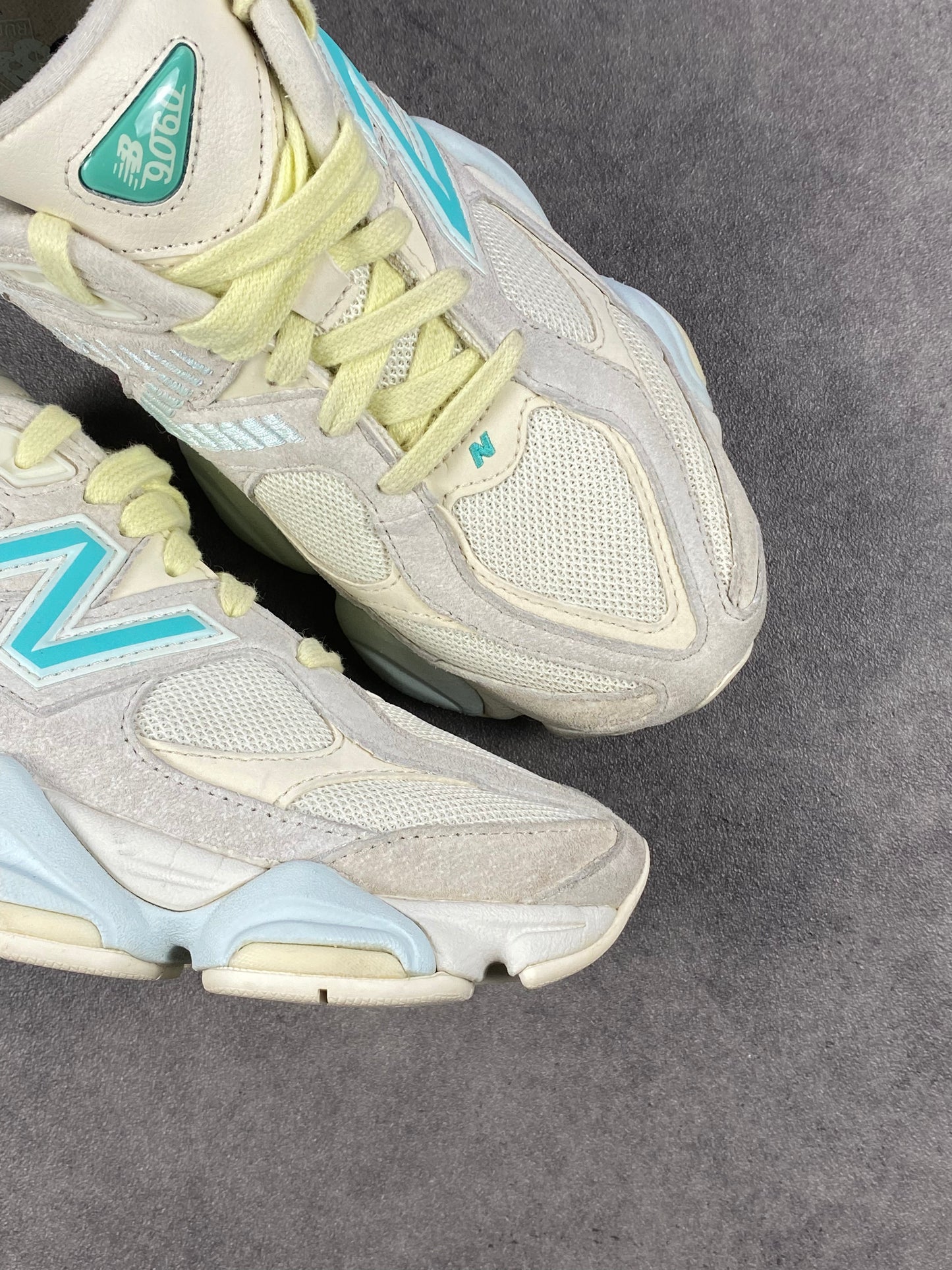 New Balance 9060 Linen