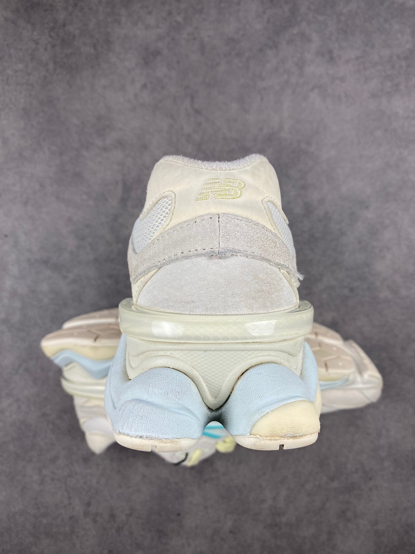 New Balance 9060 Linen