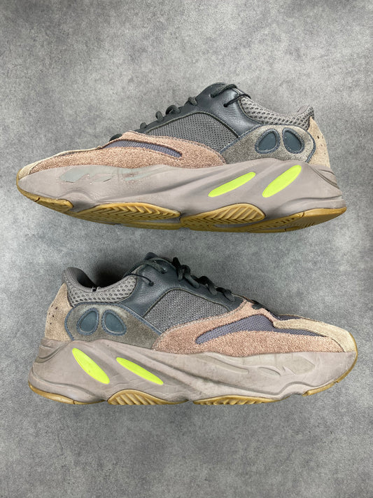 Adidas Yeezy Boost 700 Mauve