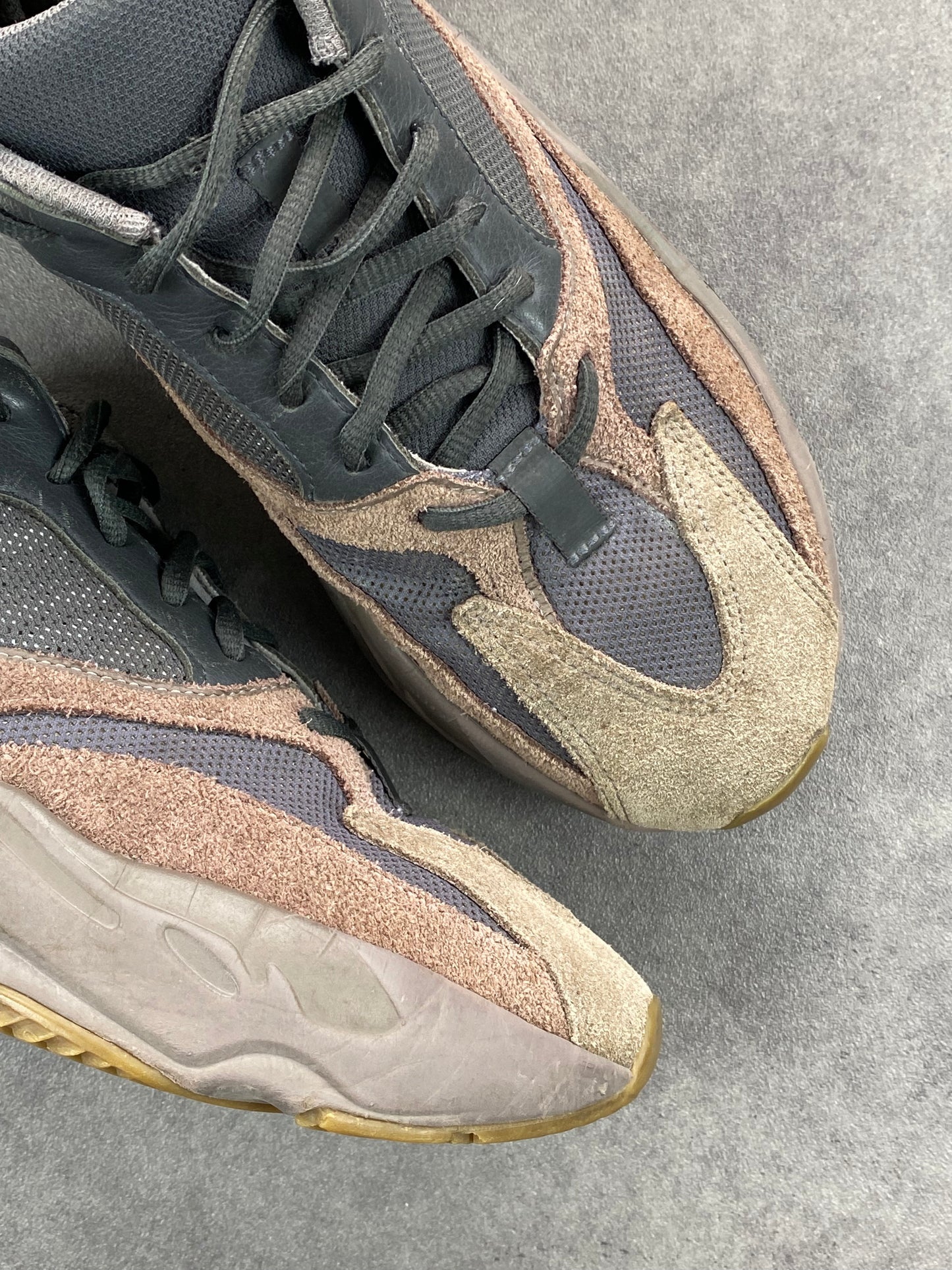 Adidas Yeezy Boost 700 Mauve