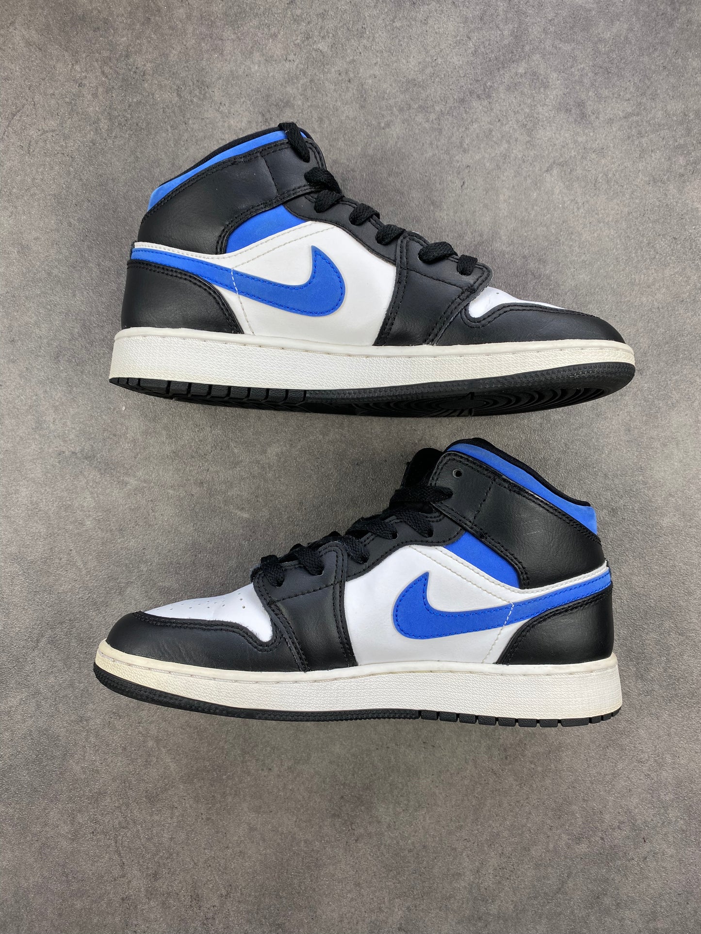 Jordan 1 Mid White Black Racer Blue (GS)