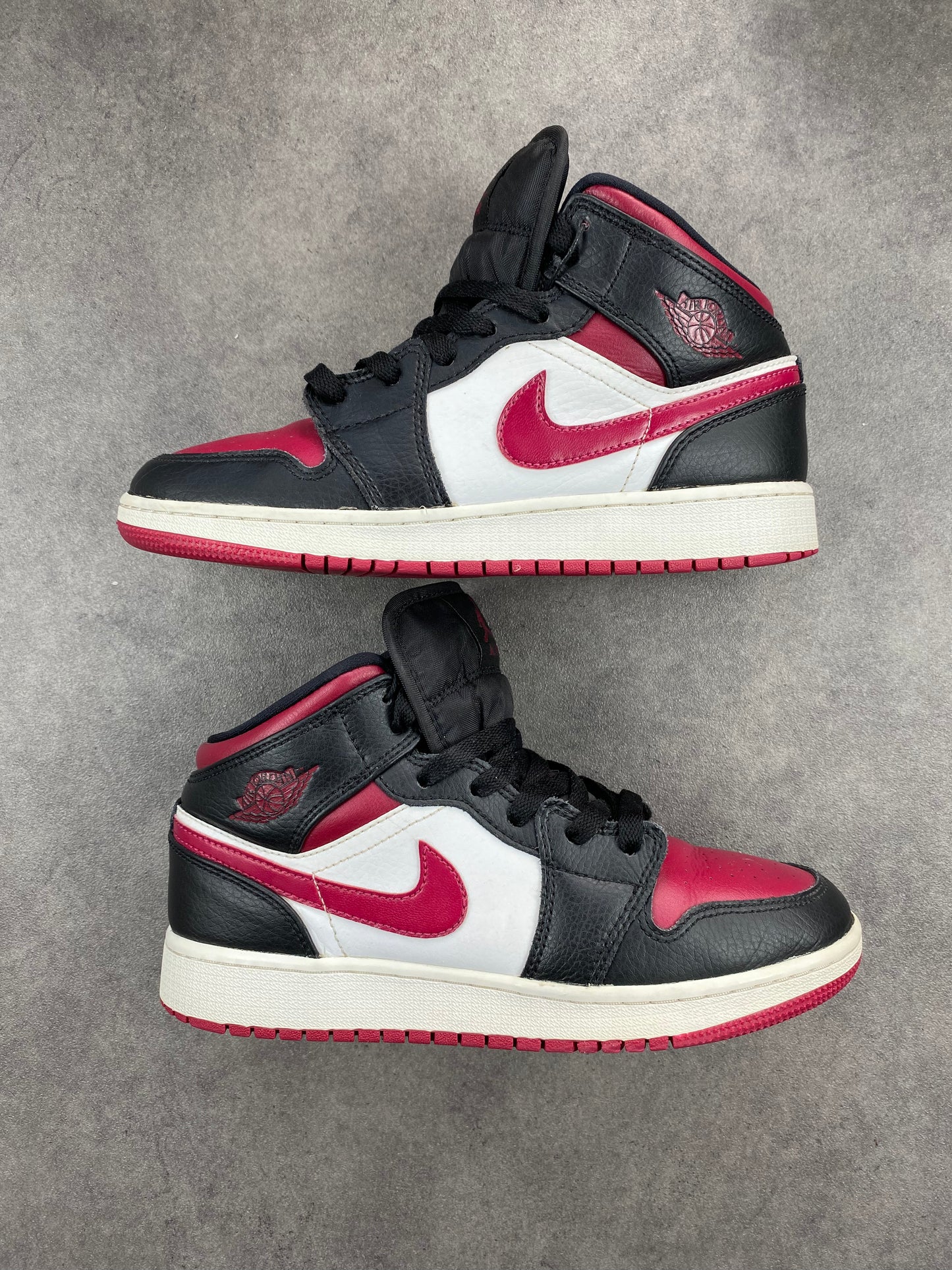 Jordan 1 MidBred Toe (GS)