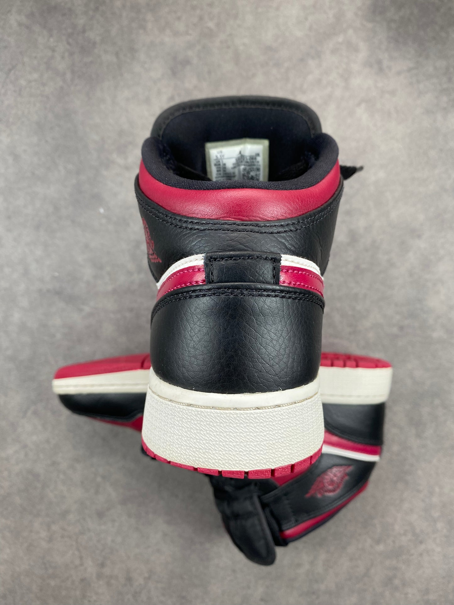 Jordan 1 MidBred Toe (GS)