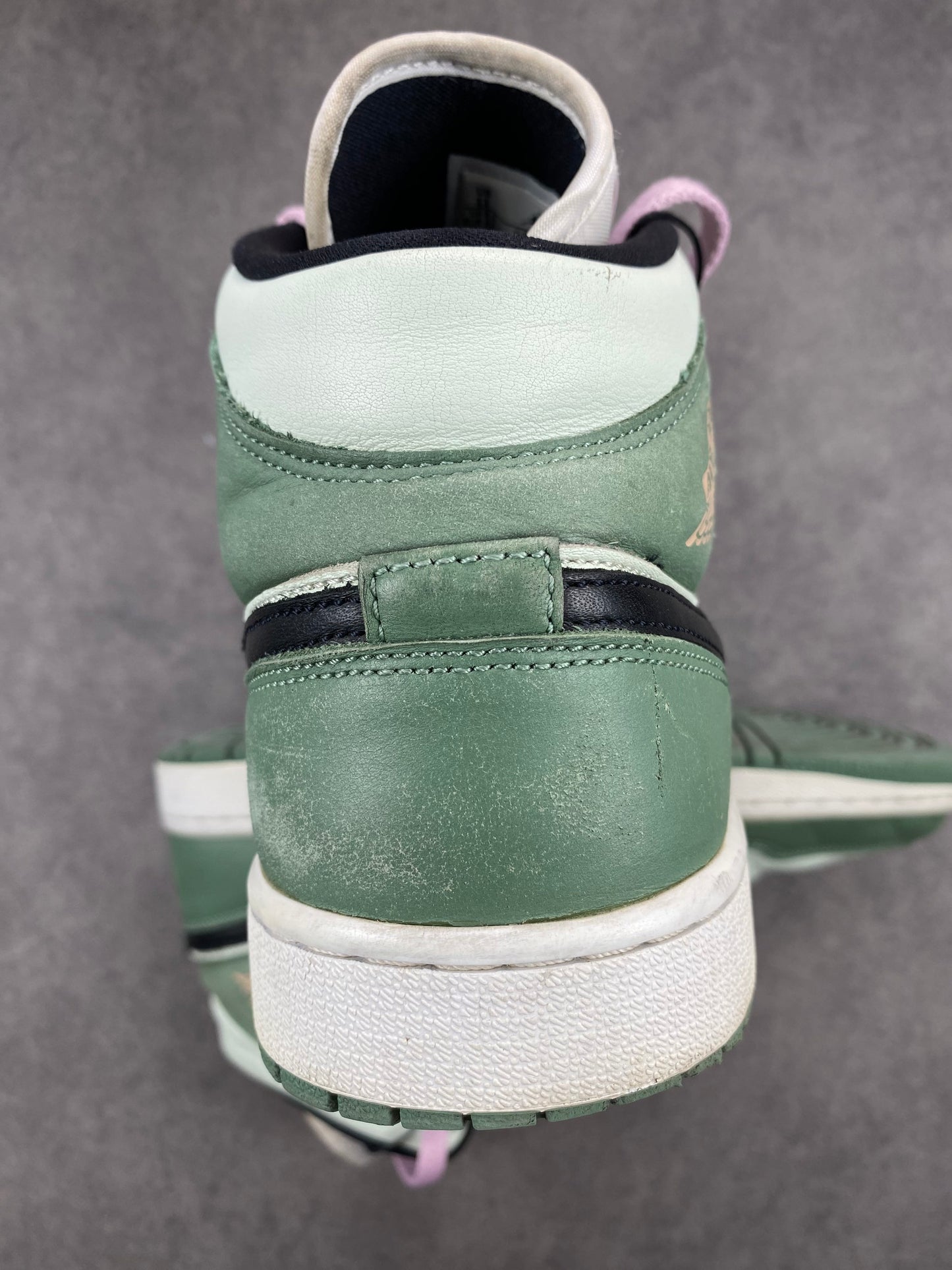 Jordan 1 Mid Dutch Green (W)
