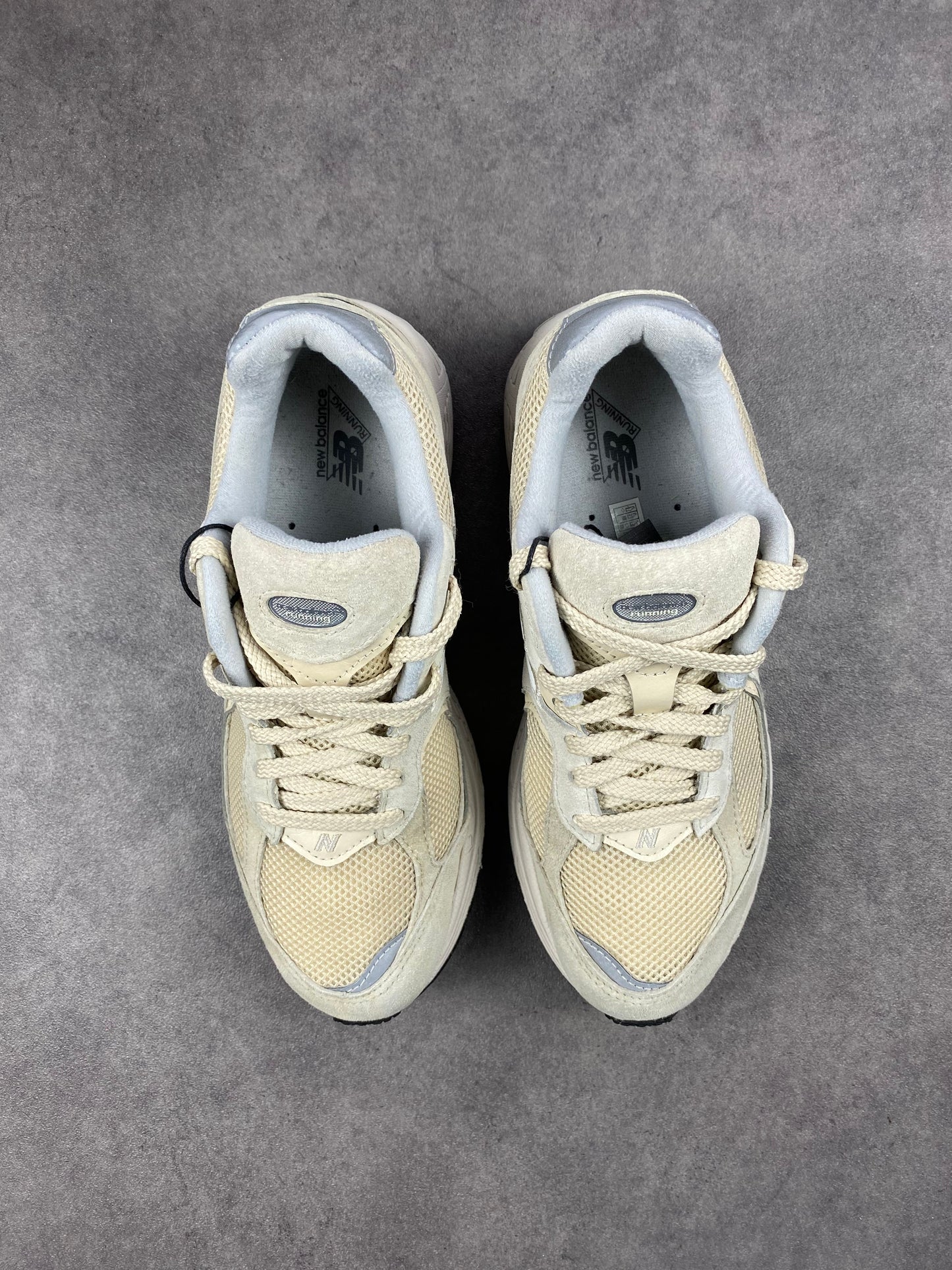 New Balance 2002R Bone Light Aluminium
