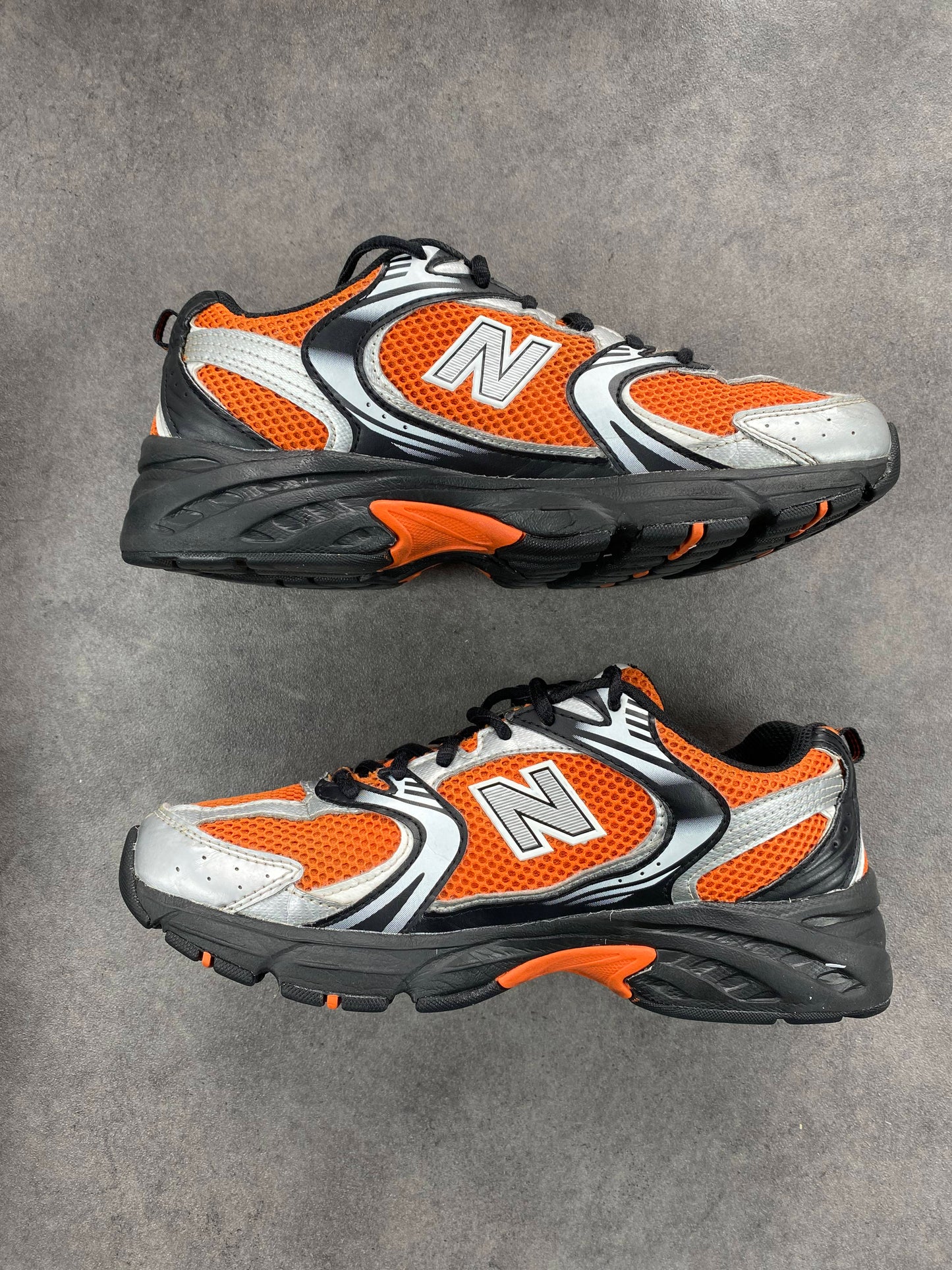 New Balance 530 Black Orange