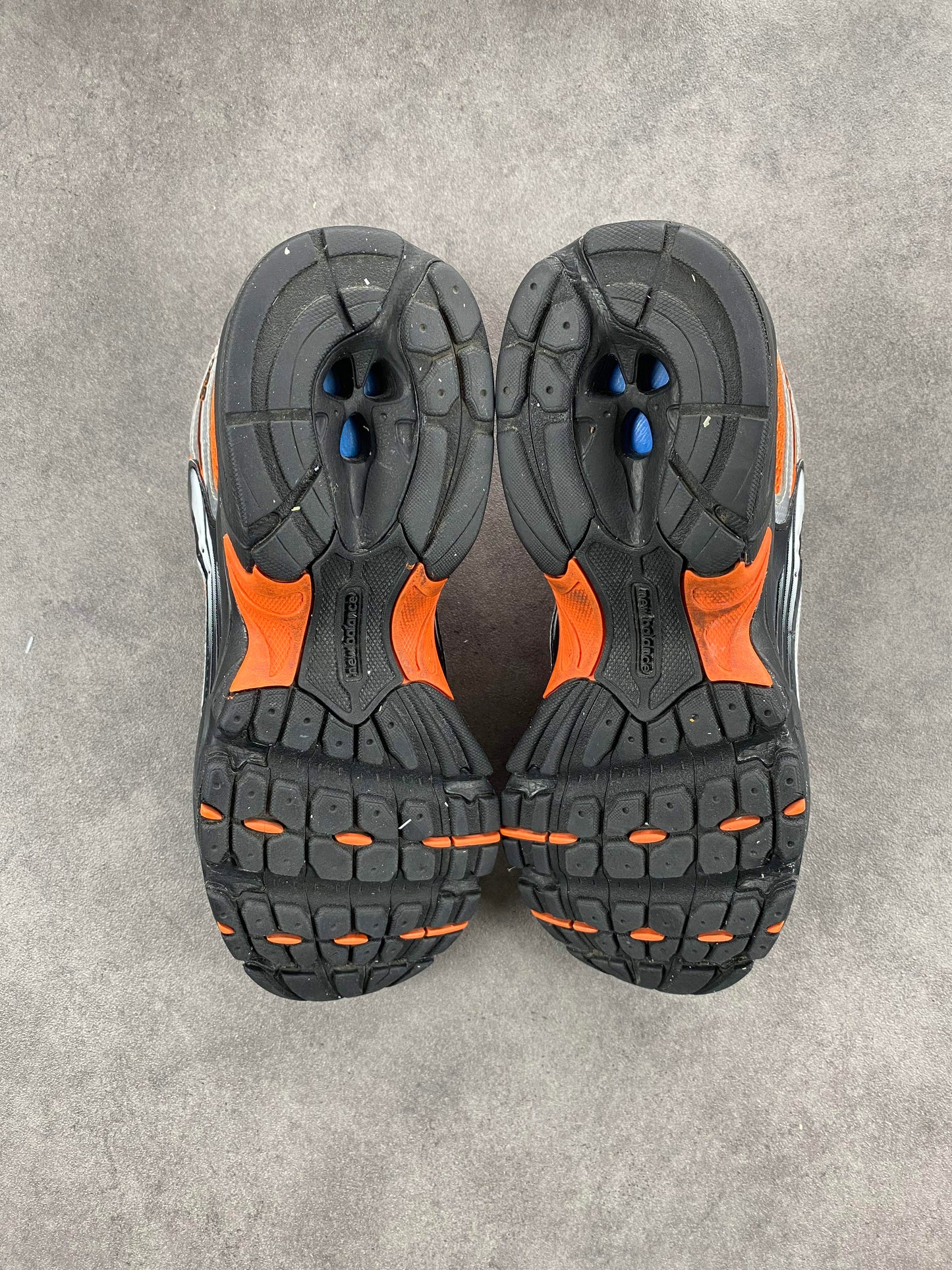 New Balance 530 Black Orange