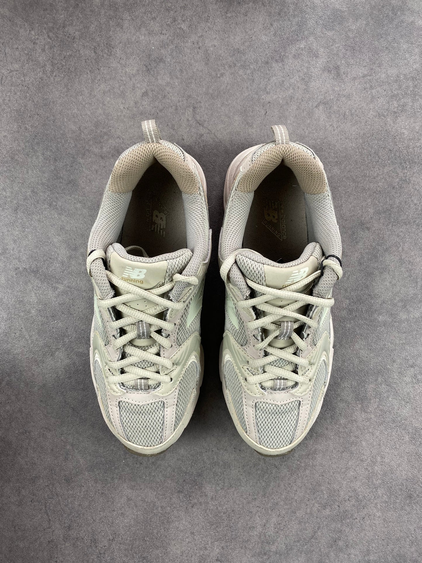 New Balance 530 Cream Beige