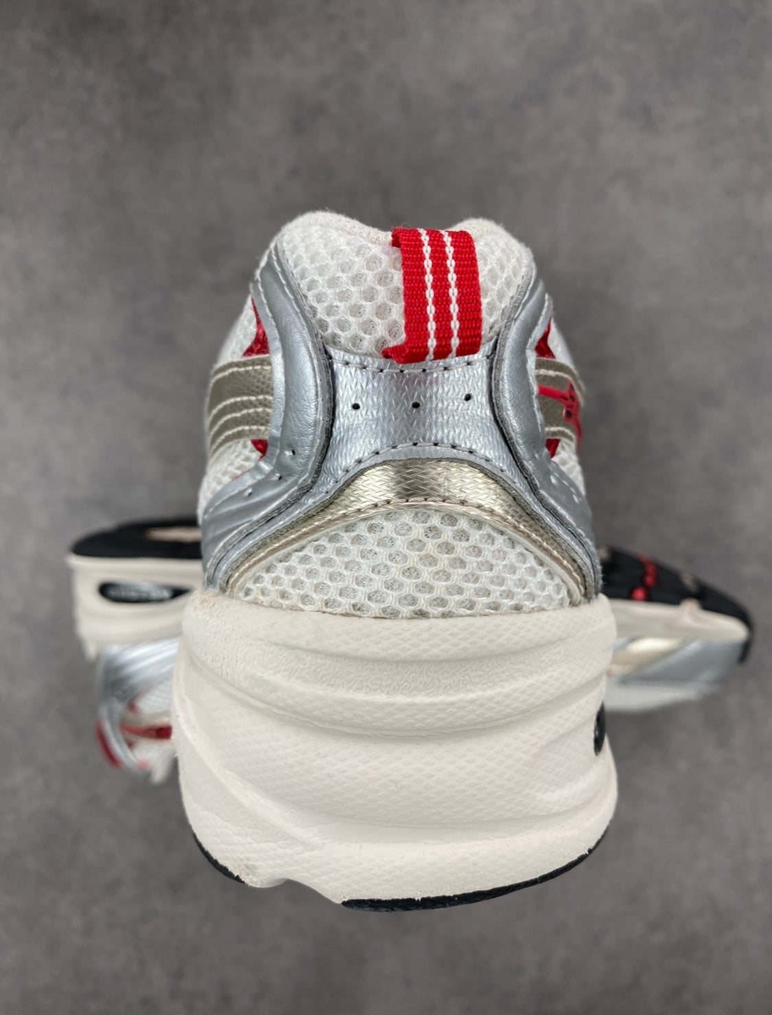 New Balance 530 White Grey Red