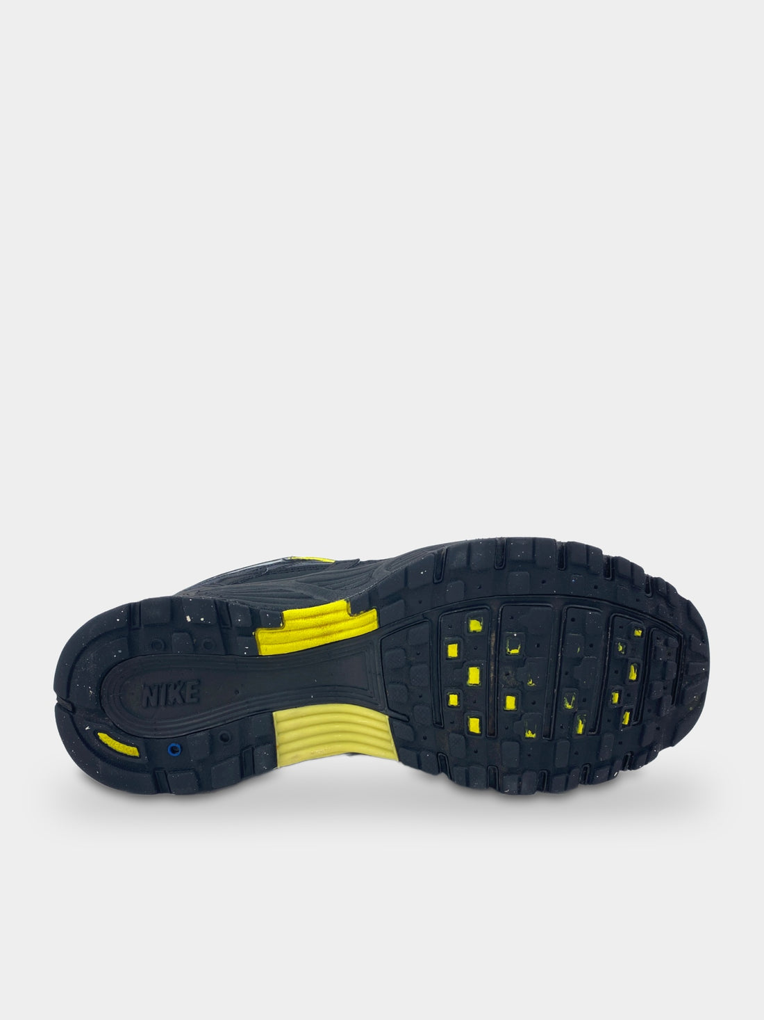 Nike P-6000 Anthracite High Voltage
