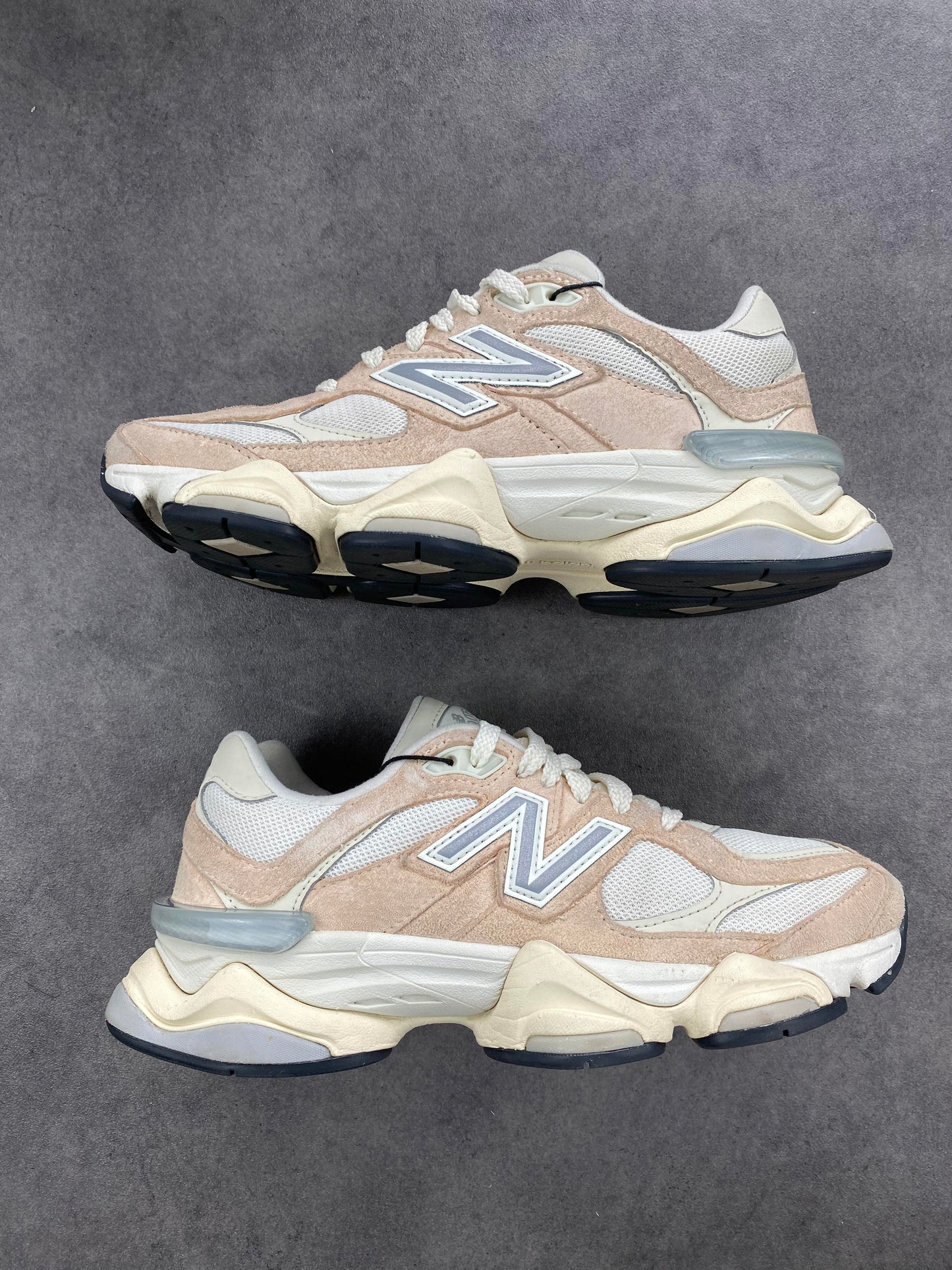 New Balance 9060 Vintage Rose