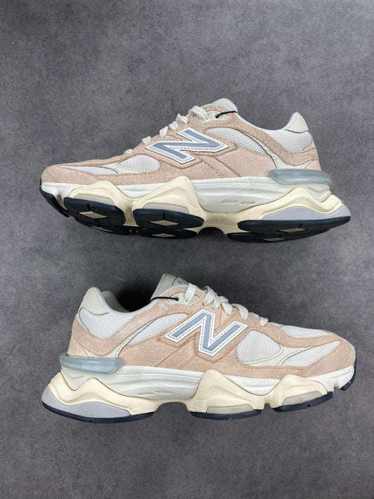 New Balance 9060 Vintage Rose