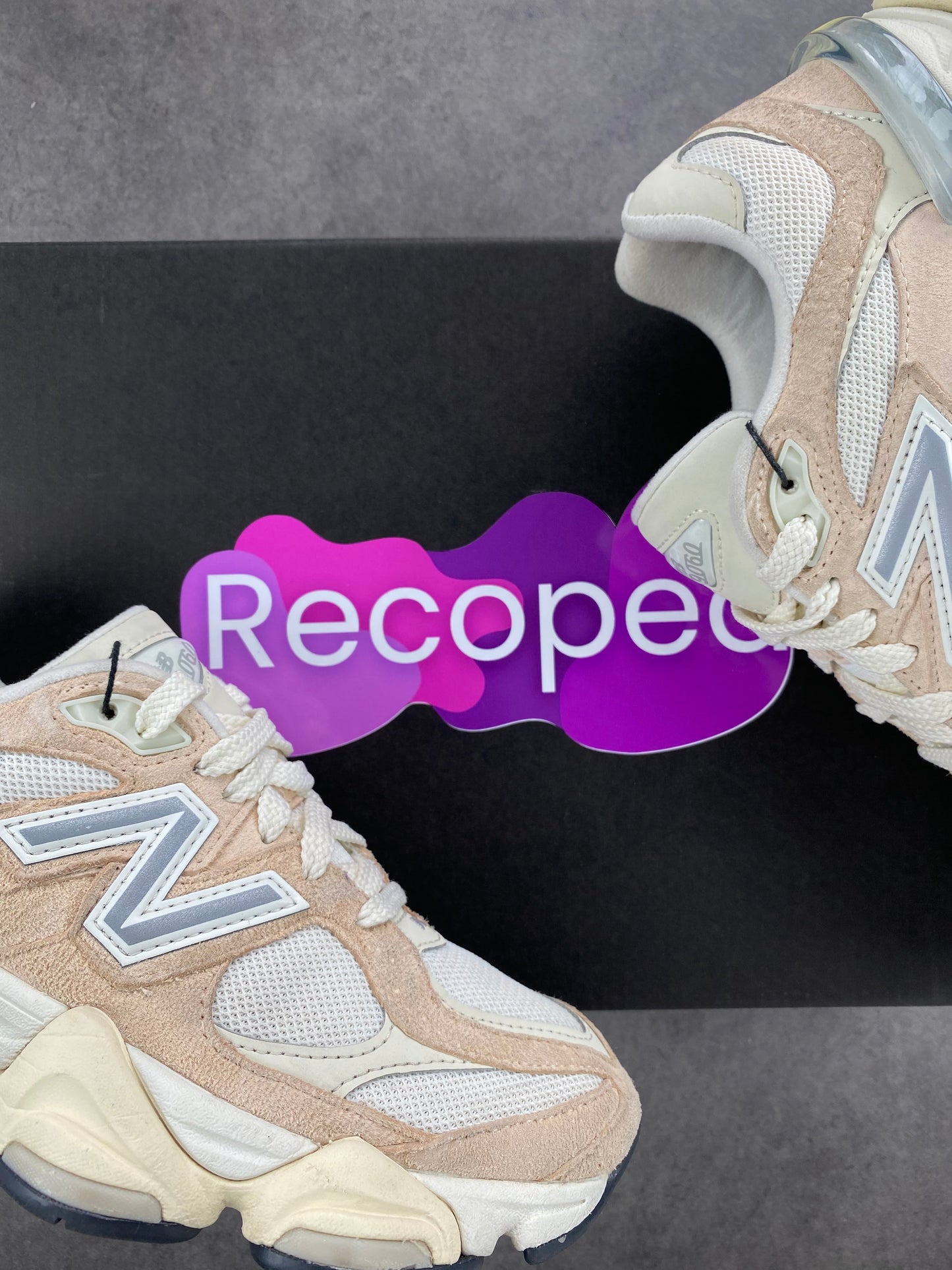 New Balance 9060 Vintage Rose