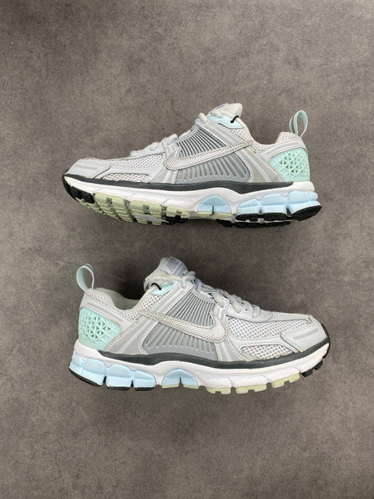 Nike Vomero 5 Pure Platinum Glacier Blue Wolf Grey Metallic Silver